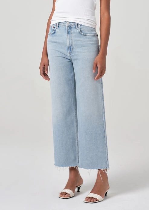 Universal Basic Ren Jean in Beam