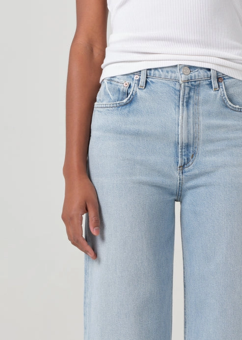 Curved Seam Construction Neutral palette Ren Jean in Beam