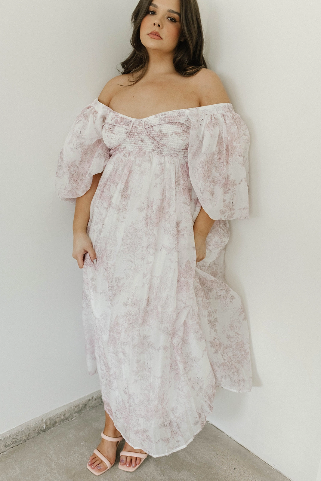 Harlow Midi Dress in Light Pink Floral - Bump Friendly & Inclusive Sizing (S-3XL) Glam Feel Light Bow