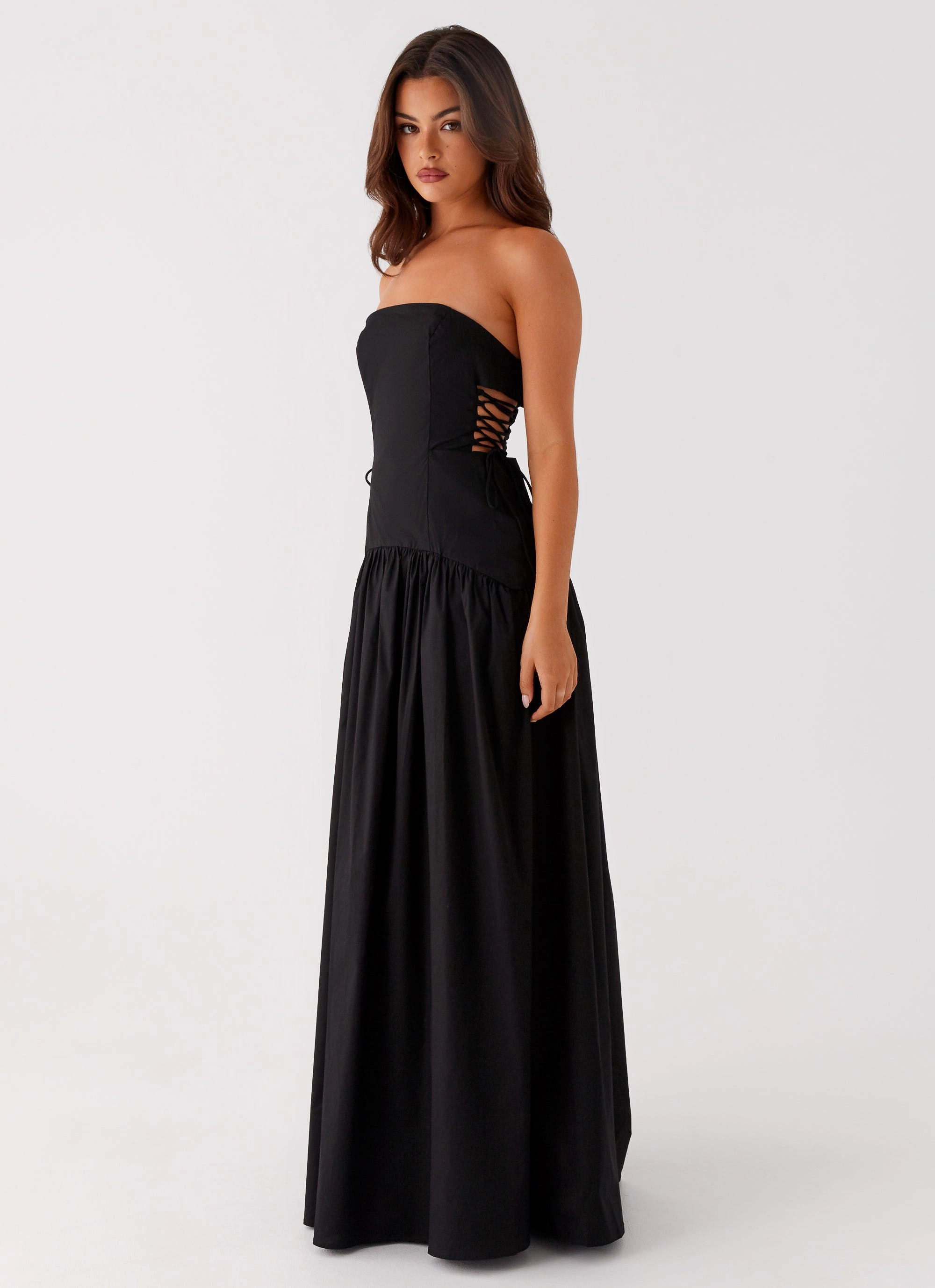 Conagh Maxi Dress - Black Wrinkle-Free-Finish