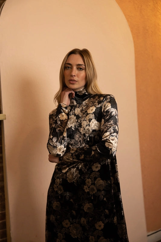 Miami Velvet Dress Sharp Edge