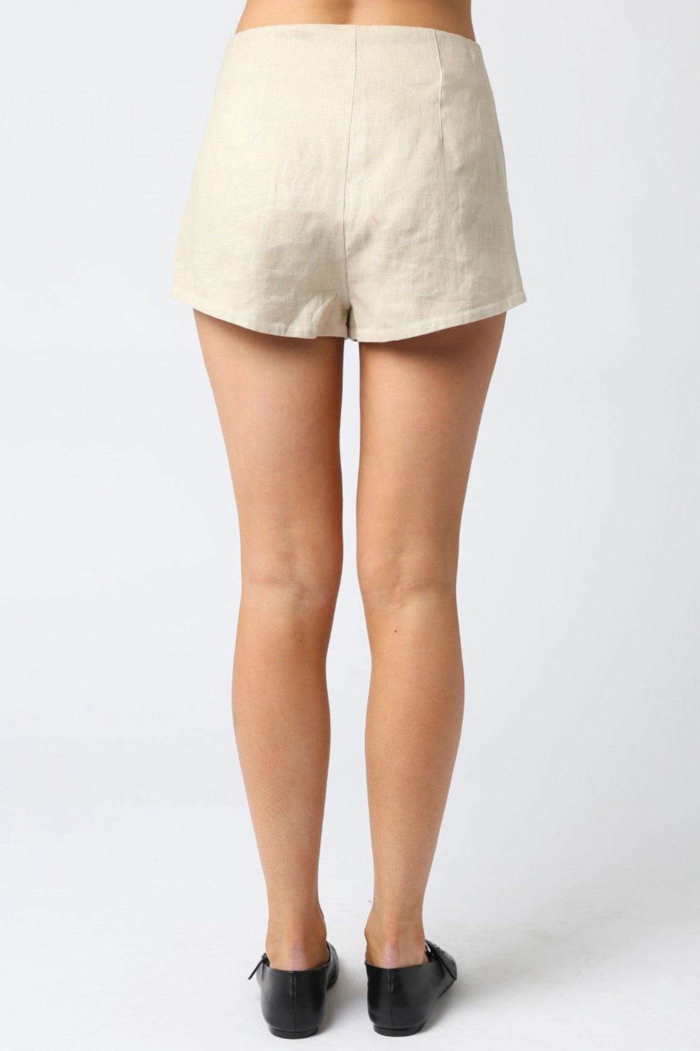 CORA LINEN SHORTS Breezy Layer Fit Moisture Wicking Technology