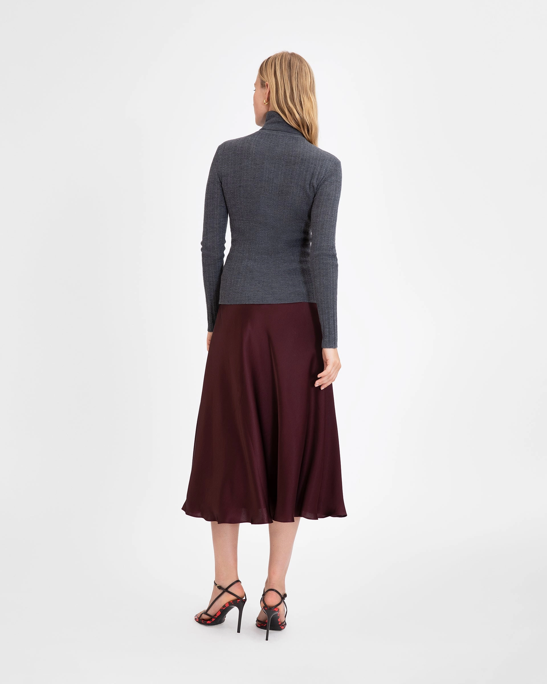 Travel-Ready Air Flow Beth Skirt