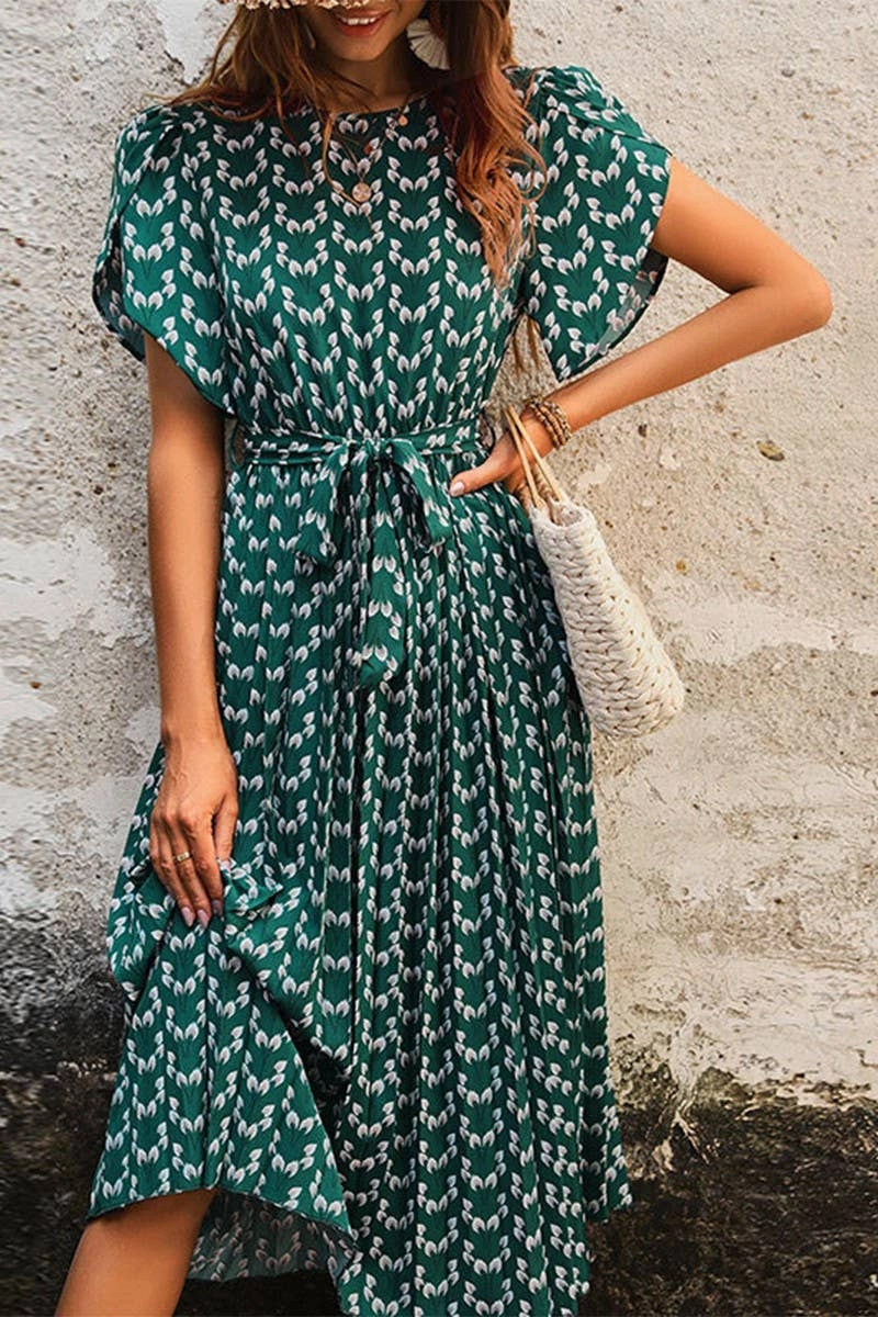 Form Focus vacation look CREW NECK FLORAL PRINT DRESS_CWDSD2684
