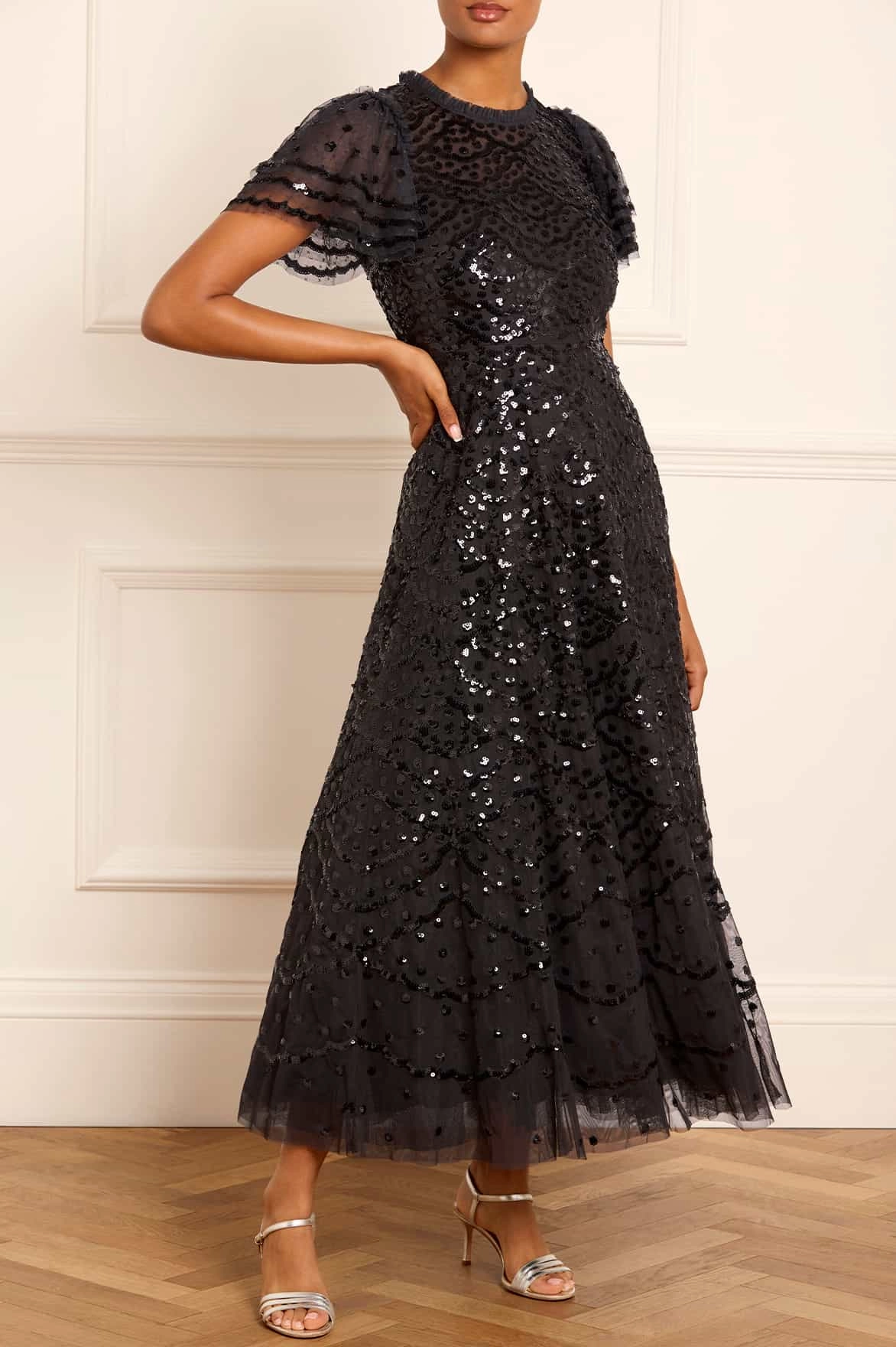 Smart Pairing Playful touch Deco Dot Ankle Gown