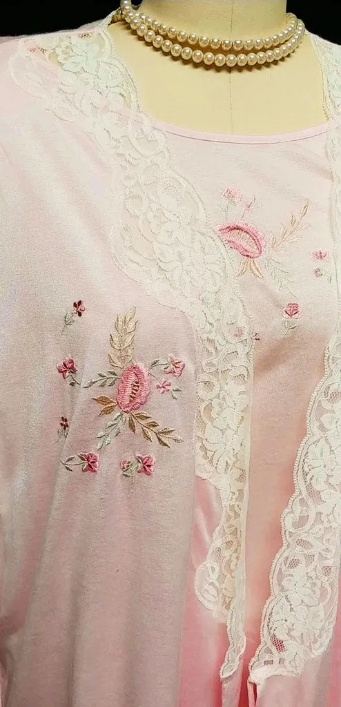 *DELTA BURKE LACE BIAS CUT FLORAL EMBROIDERED PEIGNOIR & NIGHTGOWN SET - SIZE 2X