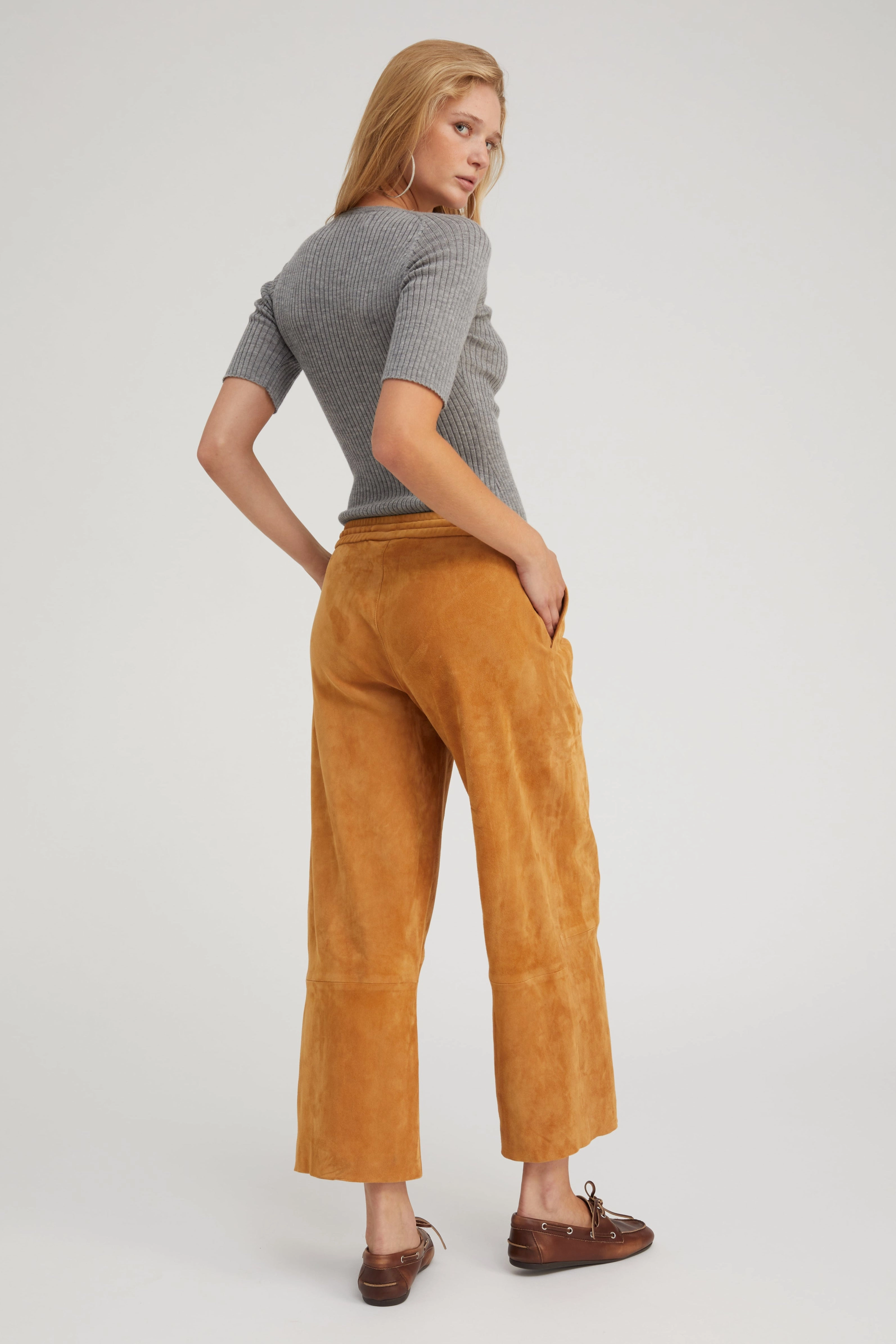 Hidden Ventilation Zones Thunder Cashmere Mid Sleeve Crewneck