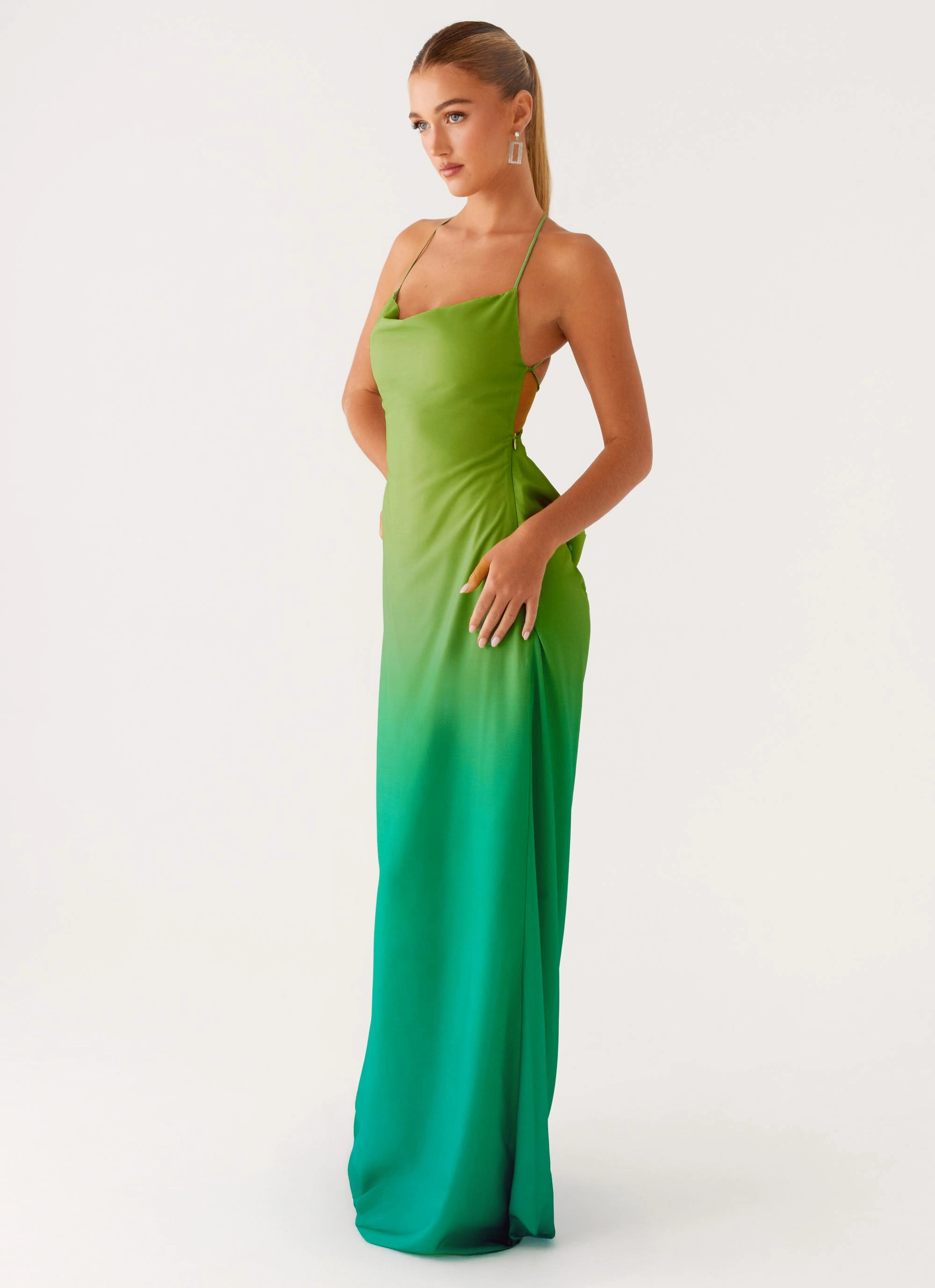 Curve Friendly Layering Comfort Opposites Attract Maxi Dress - Green Ombre