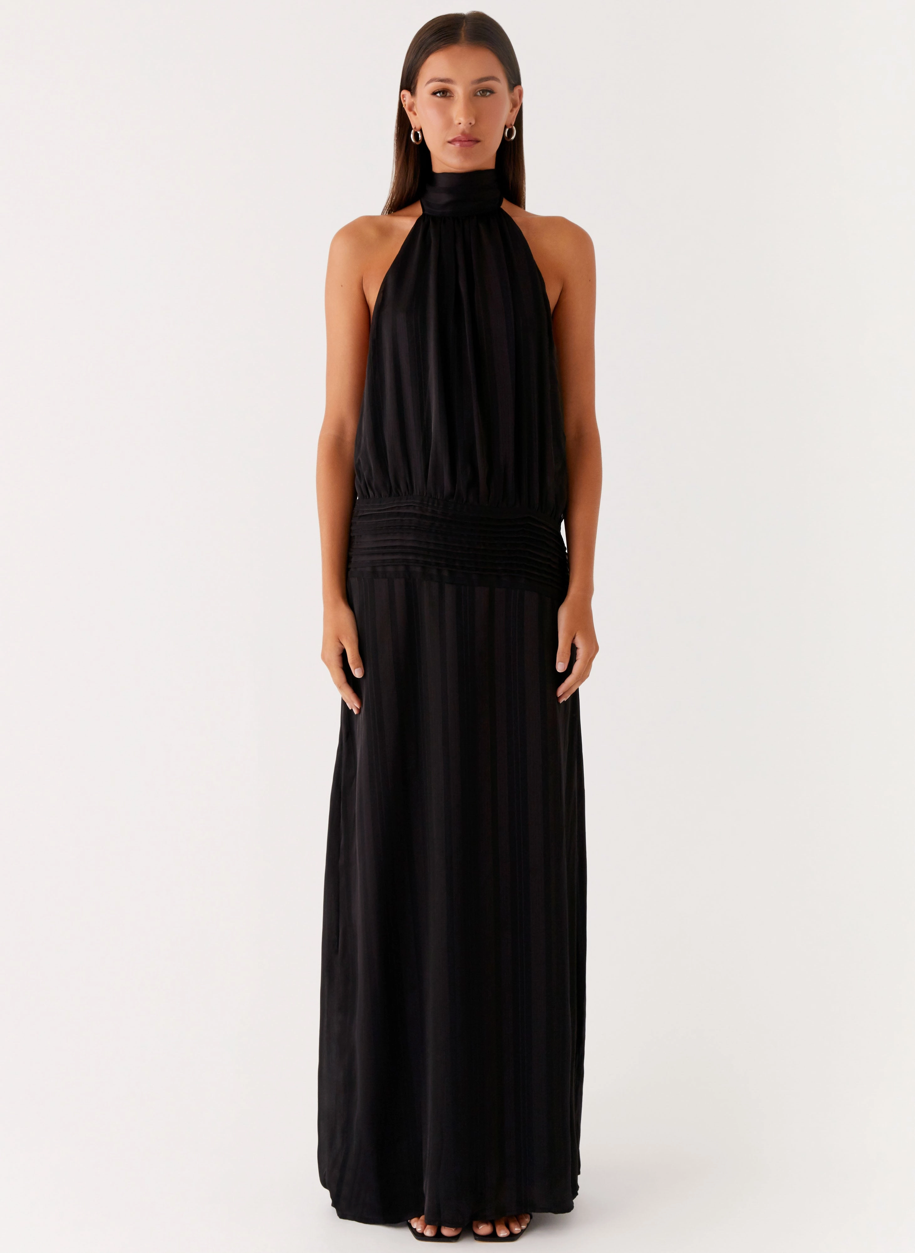 Willow Maxi Dress - Black Elegance Glow French Vibe