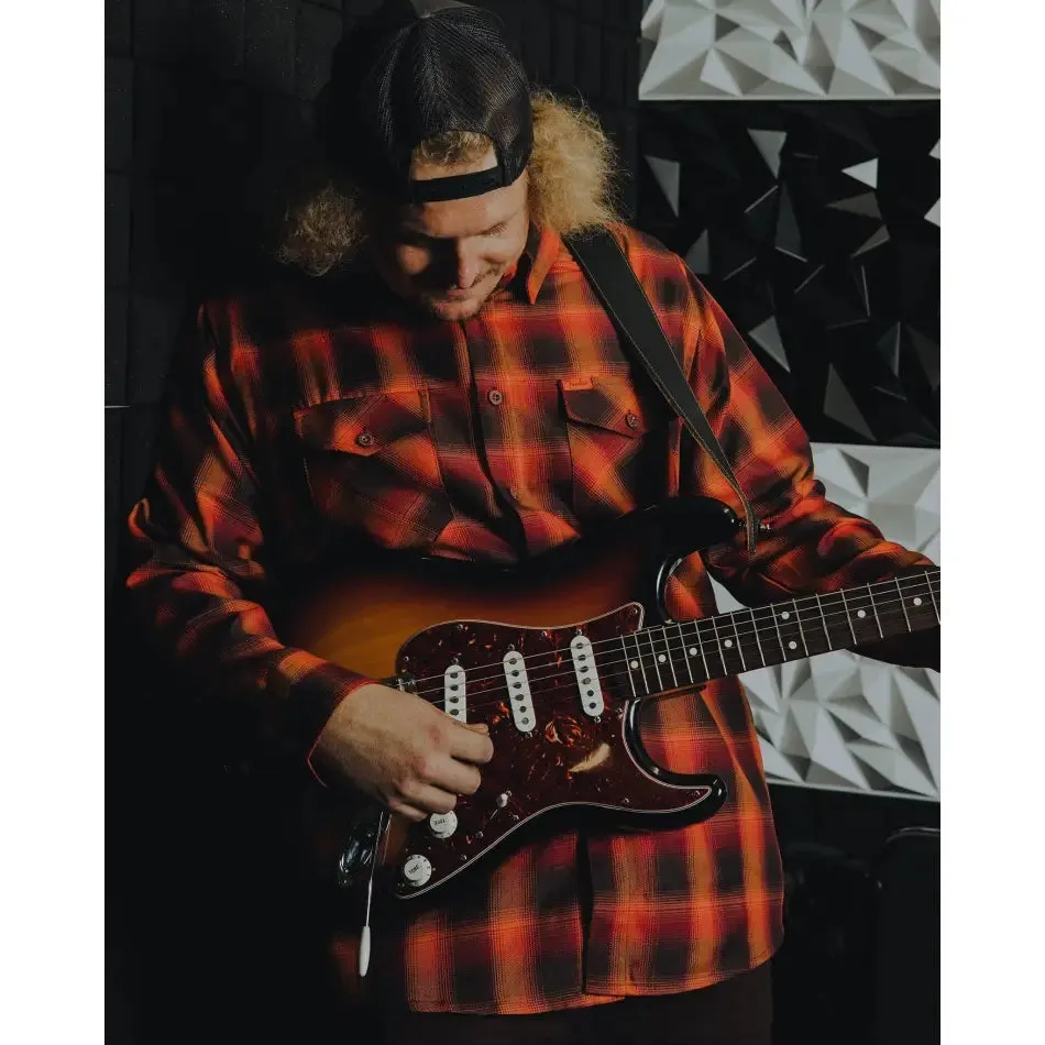 DIXXON FENDER STRATOCASTER FLANNEL WITH BAG
