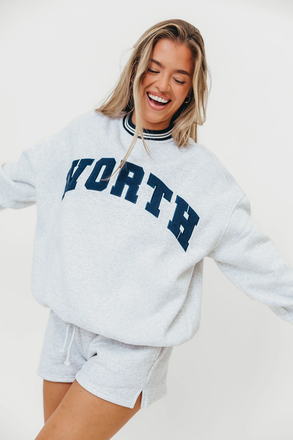 SweatAbsorbent Stretch Weave Construction WORTH Preppy Embroider Crew Sweatshirt in Pearl Grey