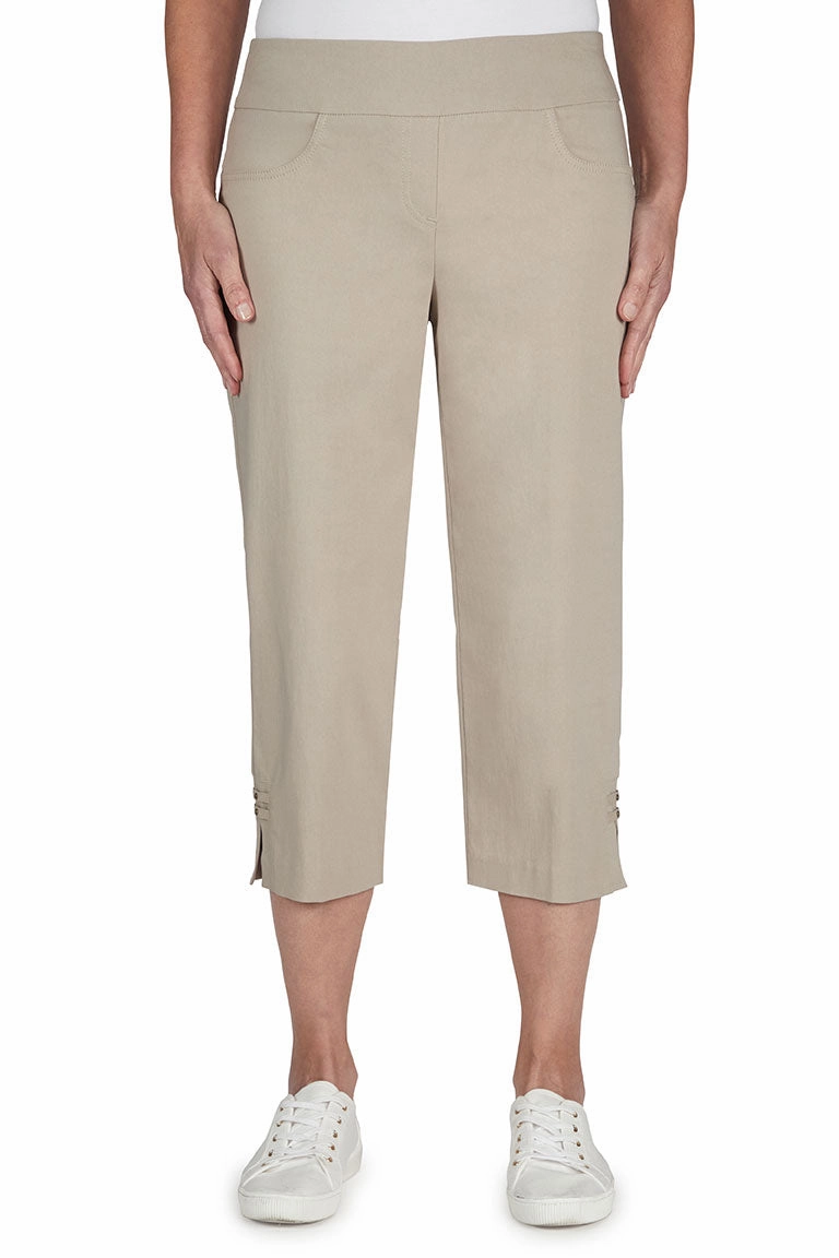 Bold Design Pull-On Studded Lattice Hem Capri Pant