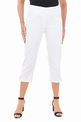 Pull-On Studded Lattice Hem Capri Pant UVProtectiveLayer