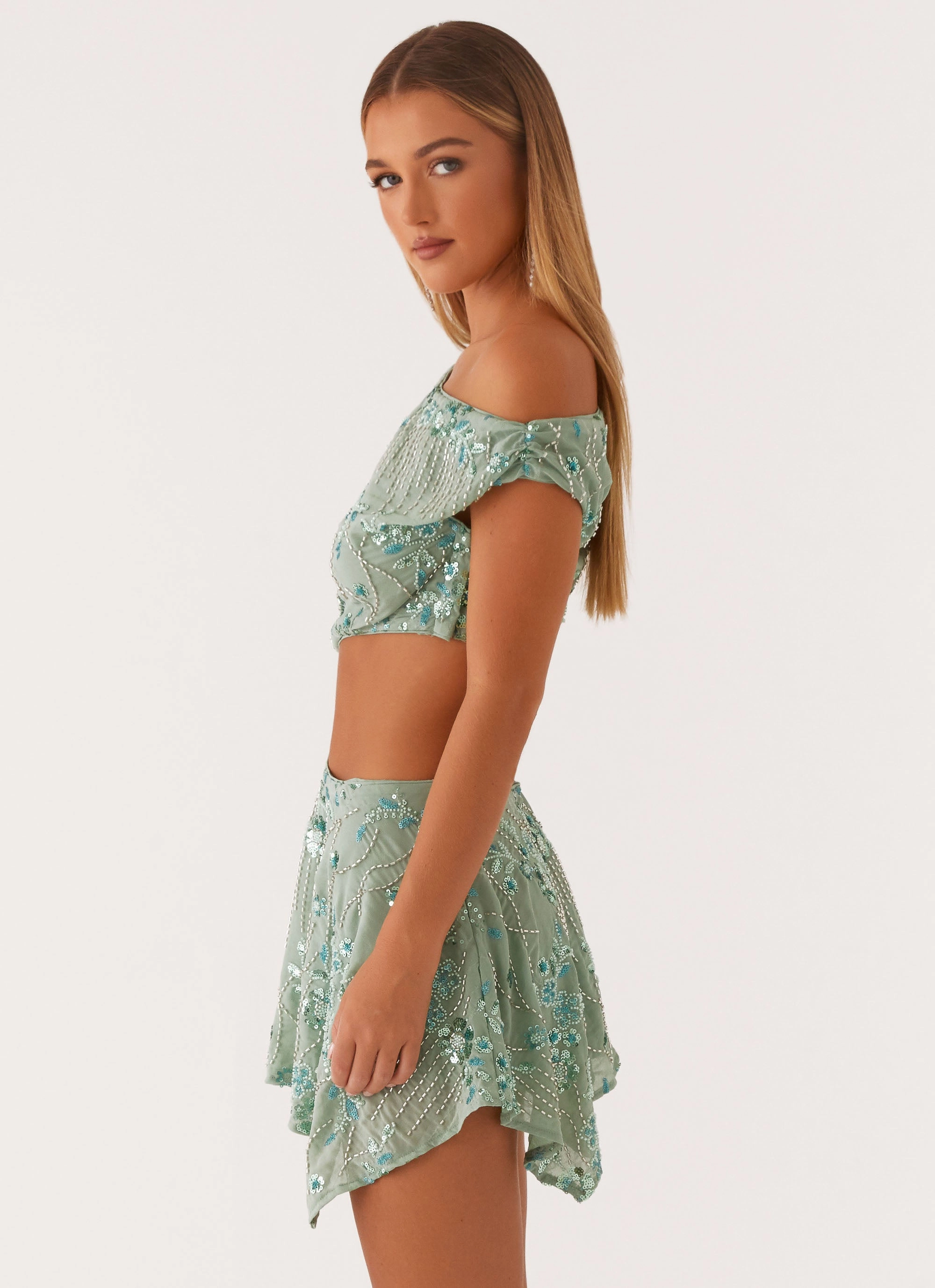 Perfect Cut Comfy Yet Stylish Aletta Sequin Mini Dress - Mint