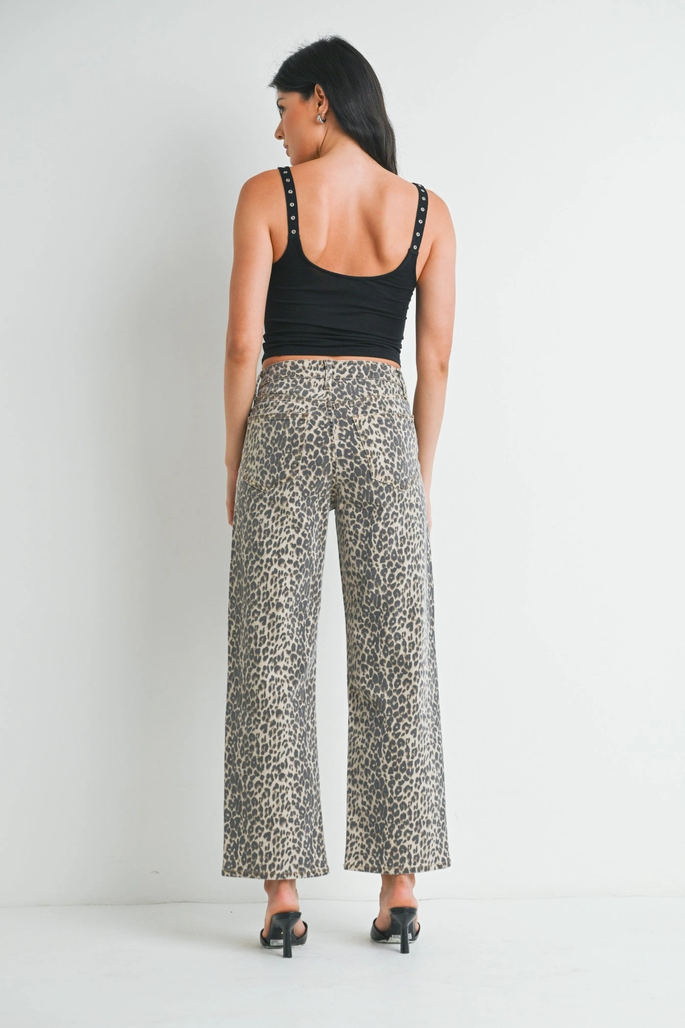 Traveler Gear Bold Look Evening Stroll Stretch Breathable BELLA LEOPARD PRINT JEANS