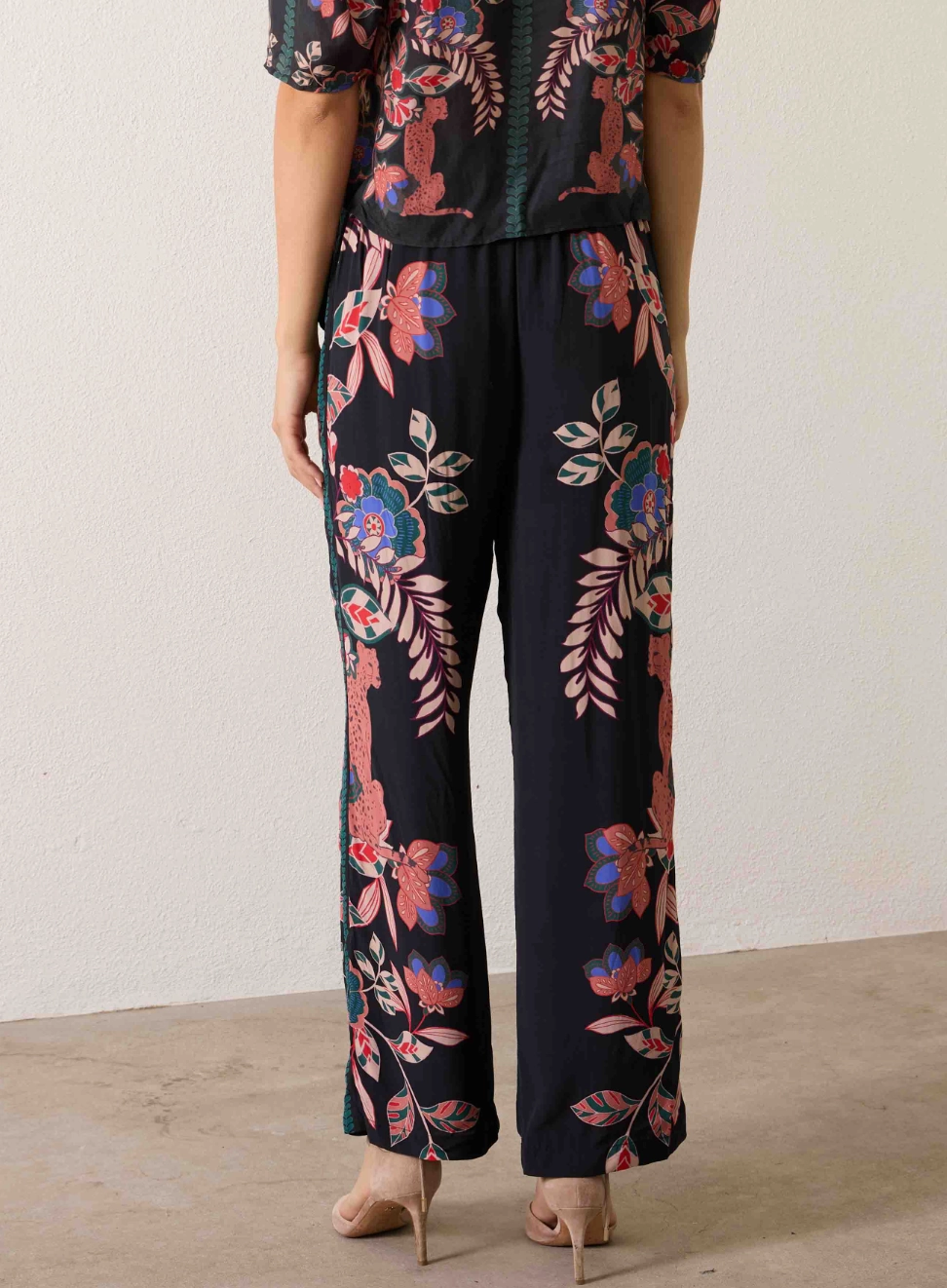 Dynamic Fit Maxine Pant in Zulu Prince Cheetah