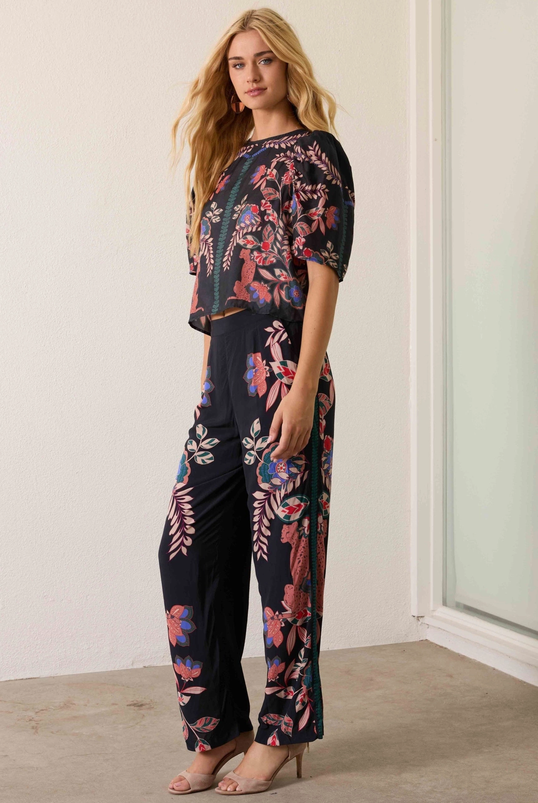 Cozy and Relaxed Functional Fashion Maxine Pant in Zulu Prince Cheetah