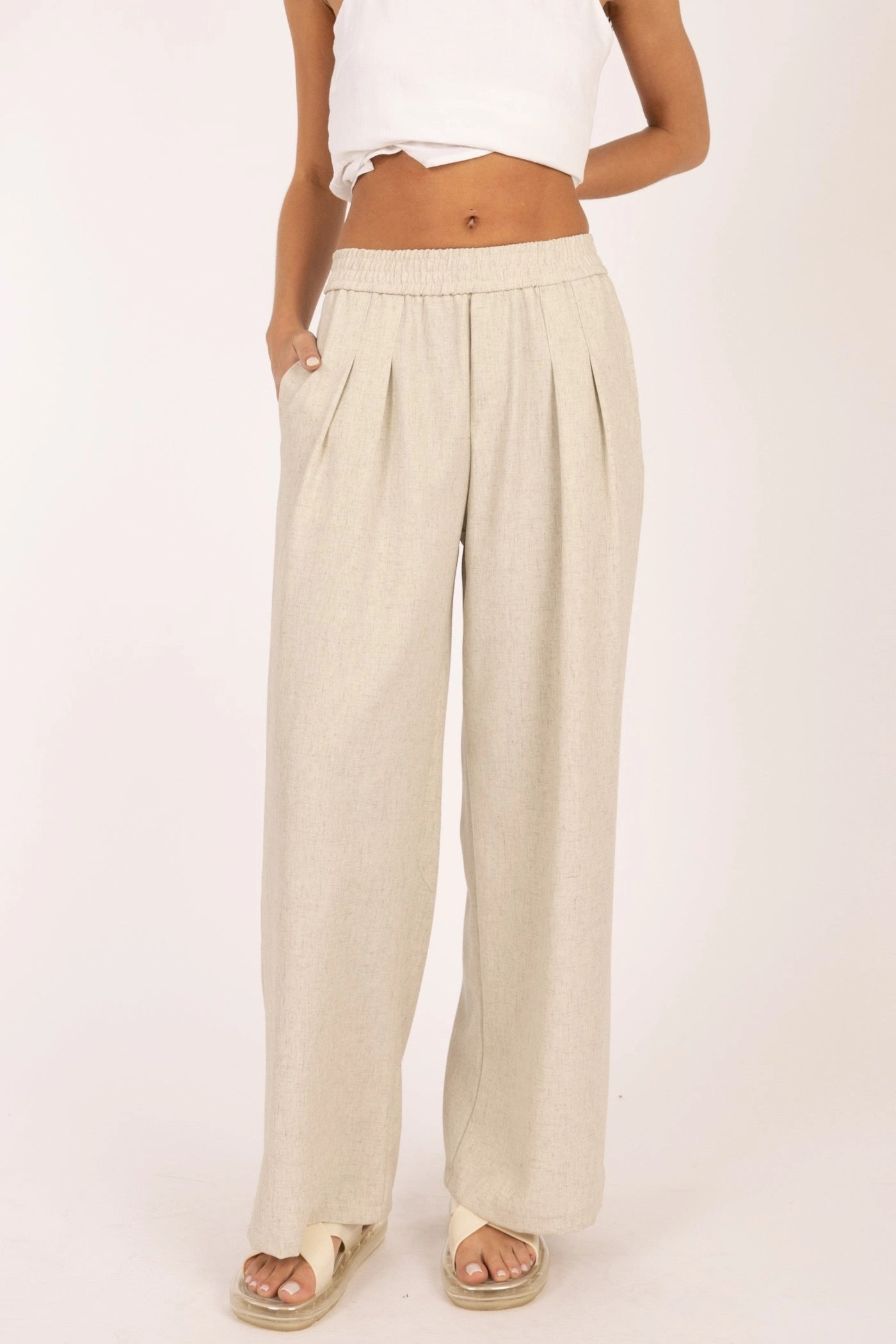 SKYLAR PLEATED WIDE-LEG PANTS Easy Pack Urban Flex
