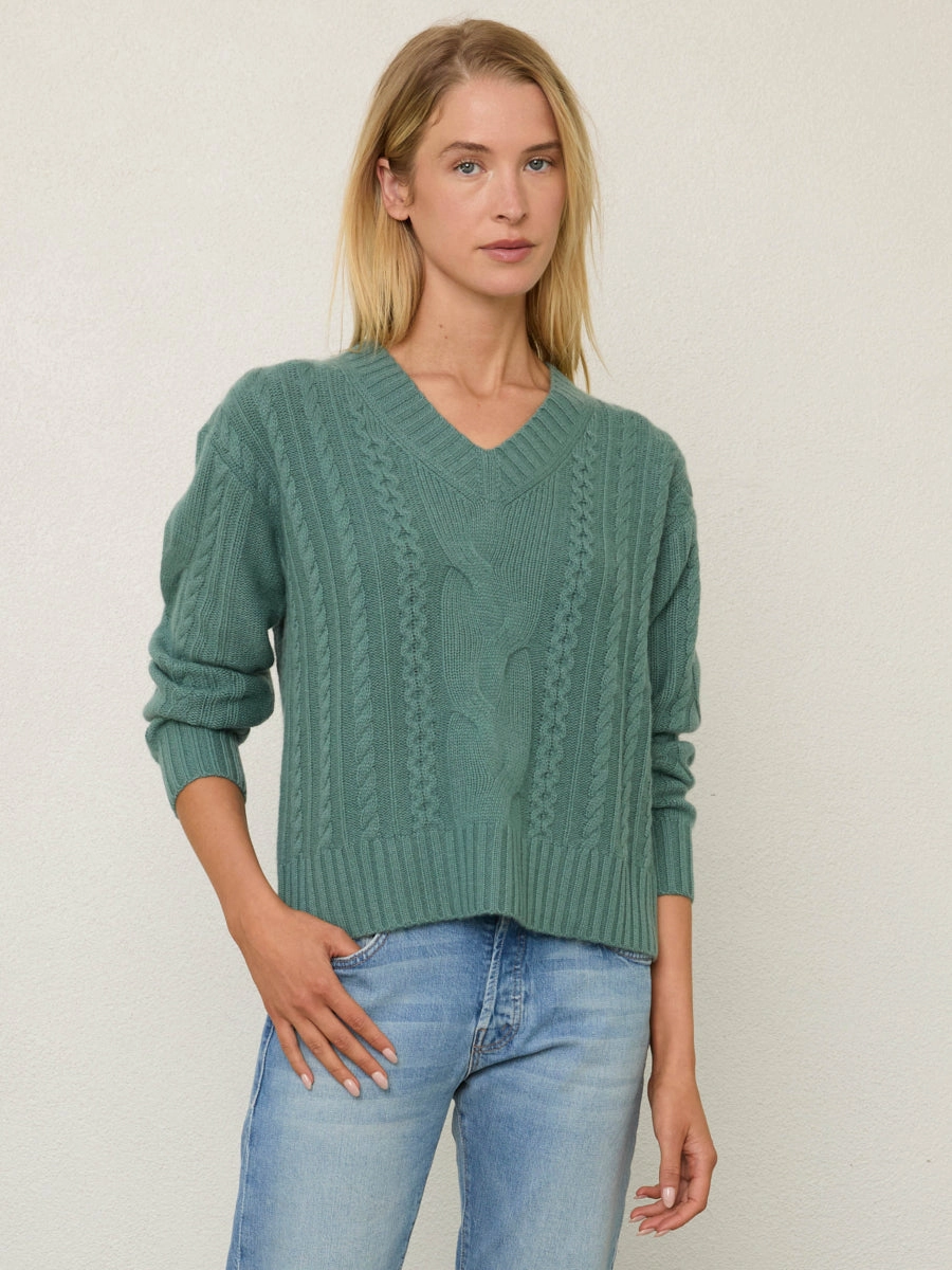 BIANCA CABLE VEE elegant design Easy to Wear