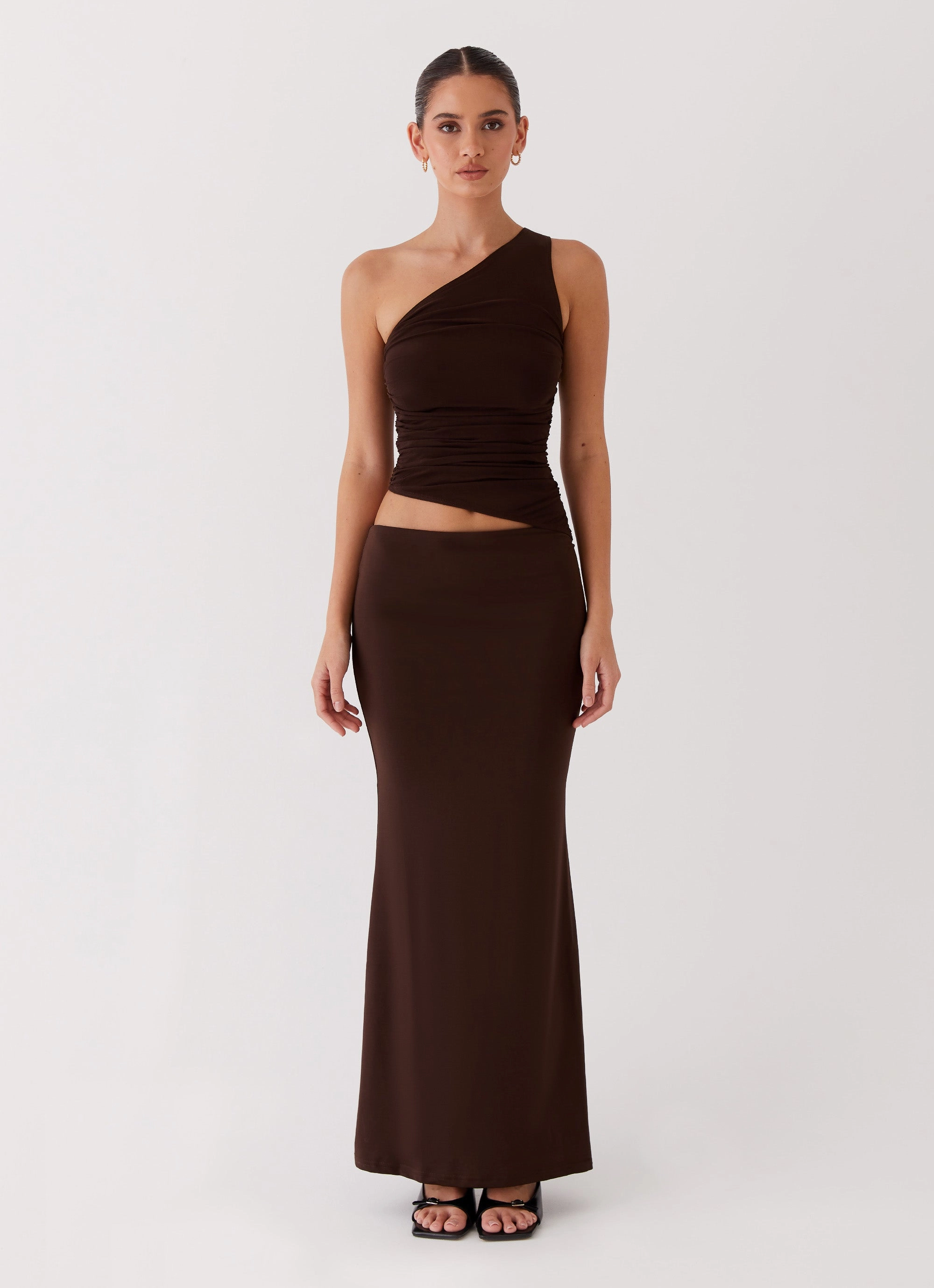 Stylish Waist Fit Crisp Silhouette Seranella One Shoulder Maxi Dress - Chocolate