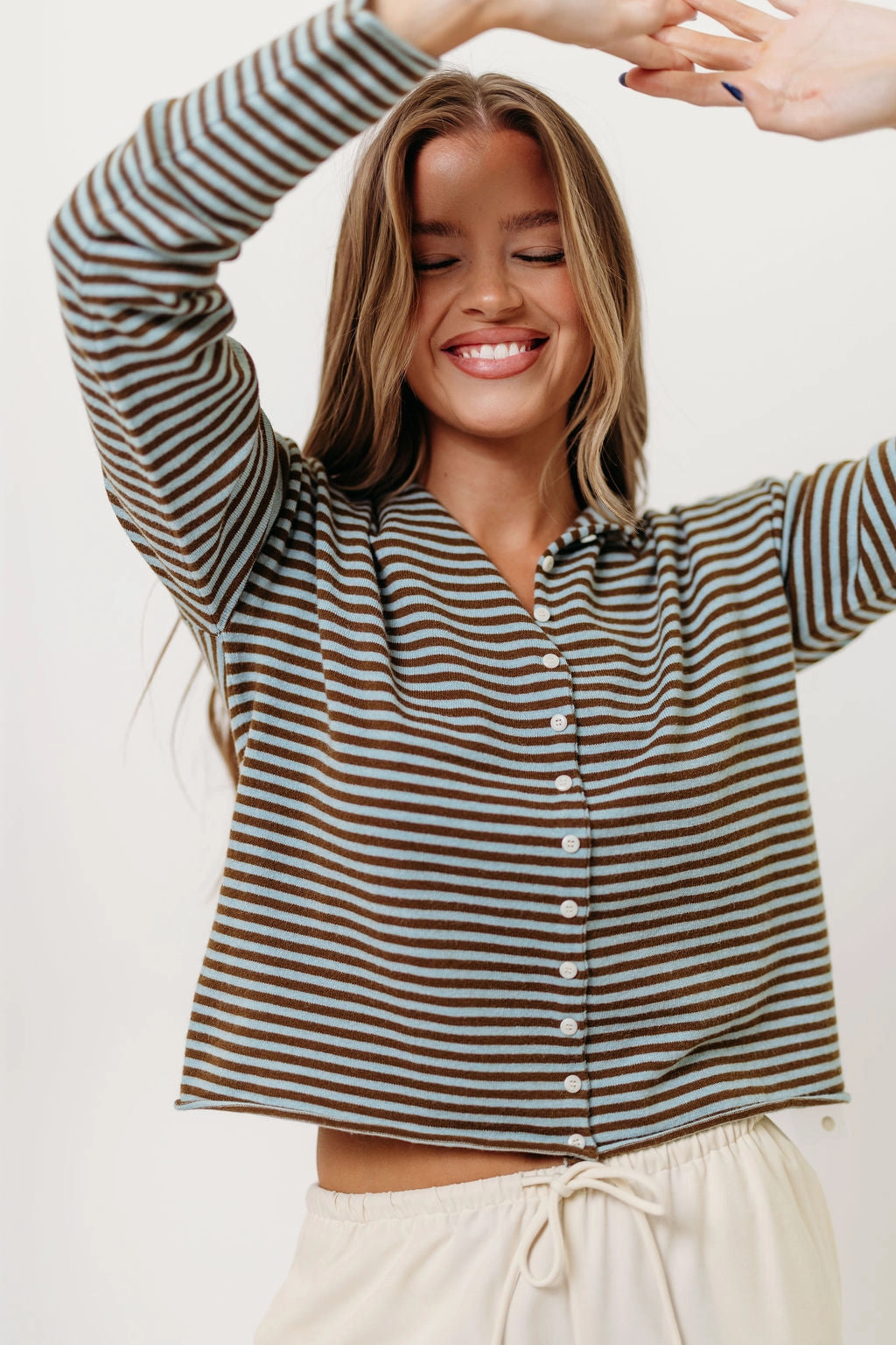 HeatPressedLogos VentilatedMeshPaneling Elisa Cardigan Top in Blue/Brown