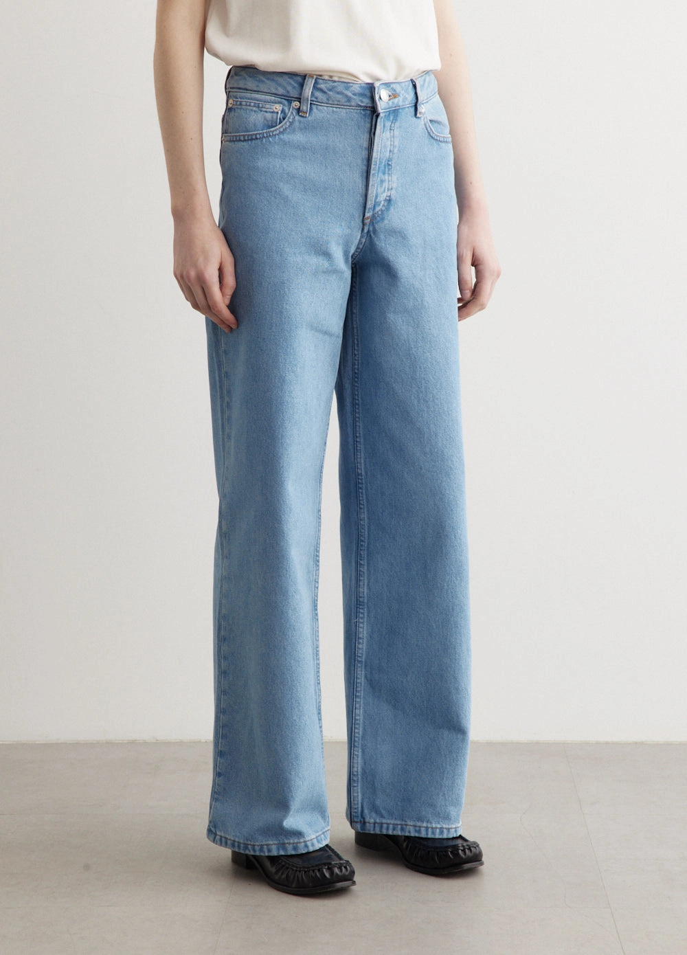 Elisabeth Jeans Anywhere Style Soft Texture Clean Fit