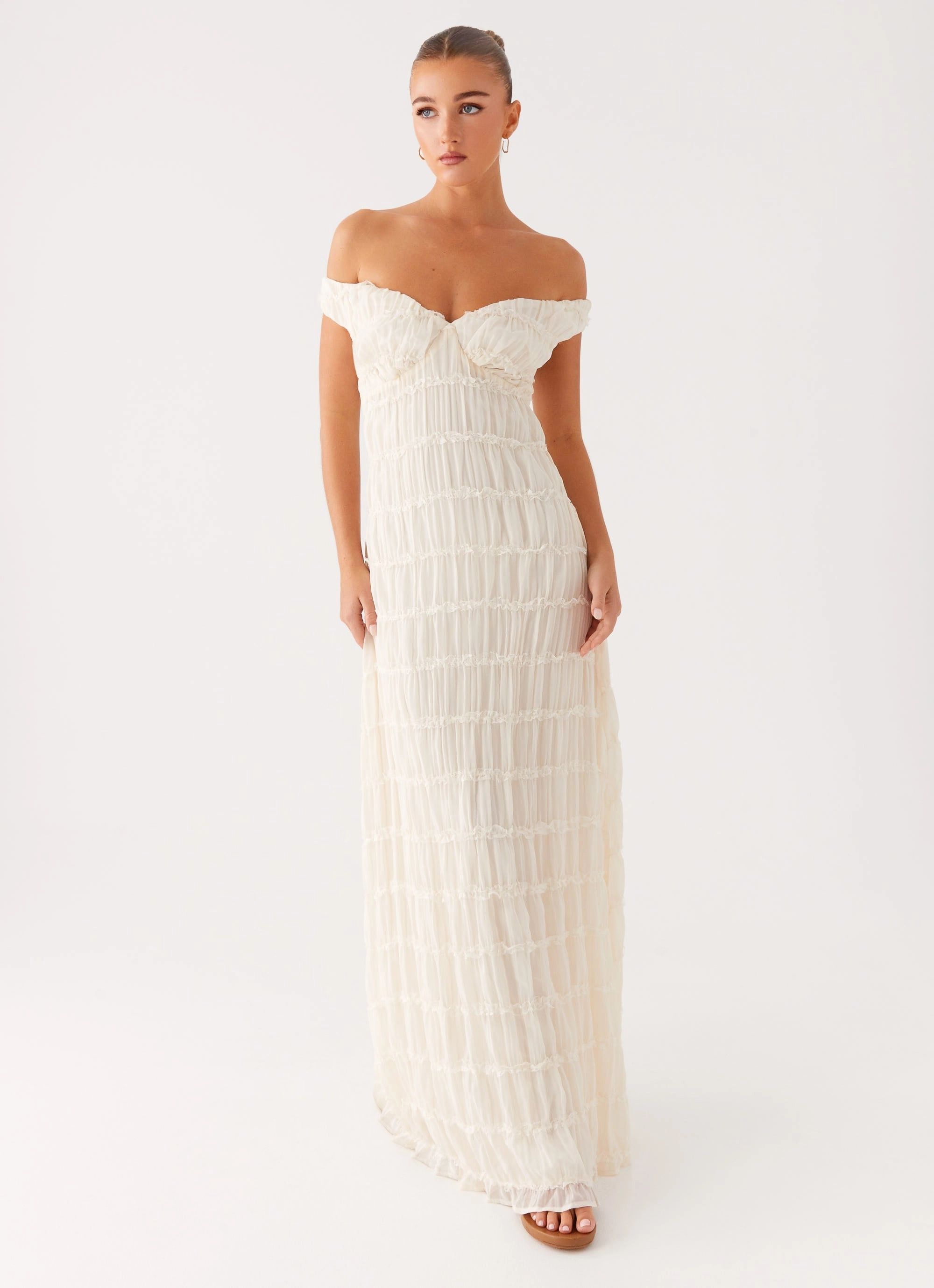 Embrace Maxi Dress - Ivory Sleek Vibe