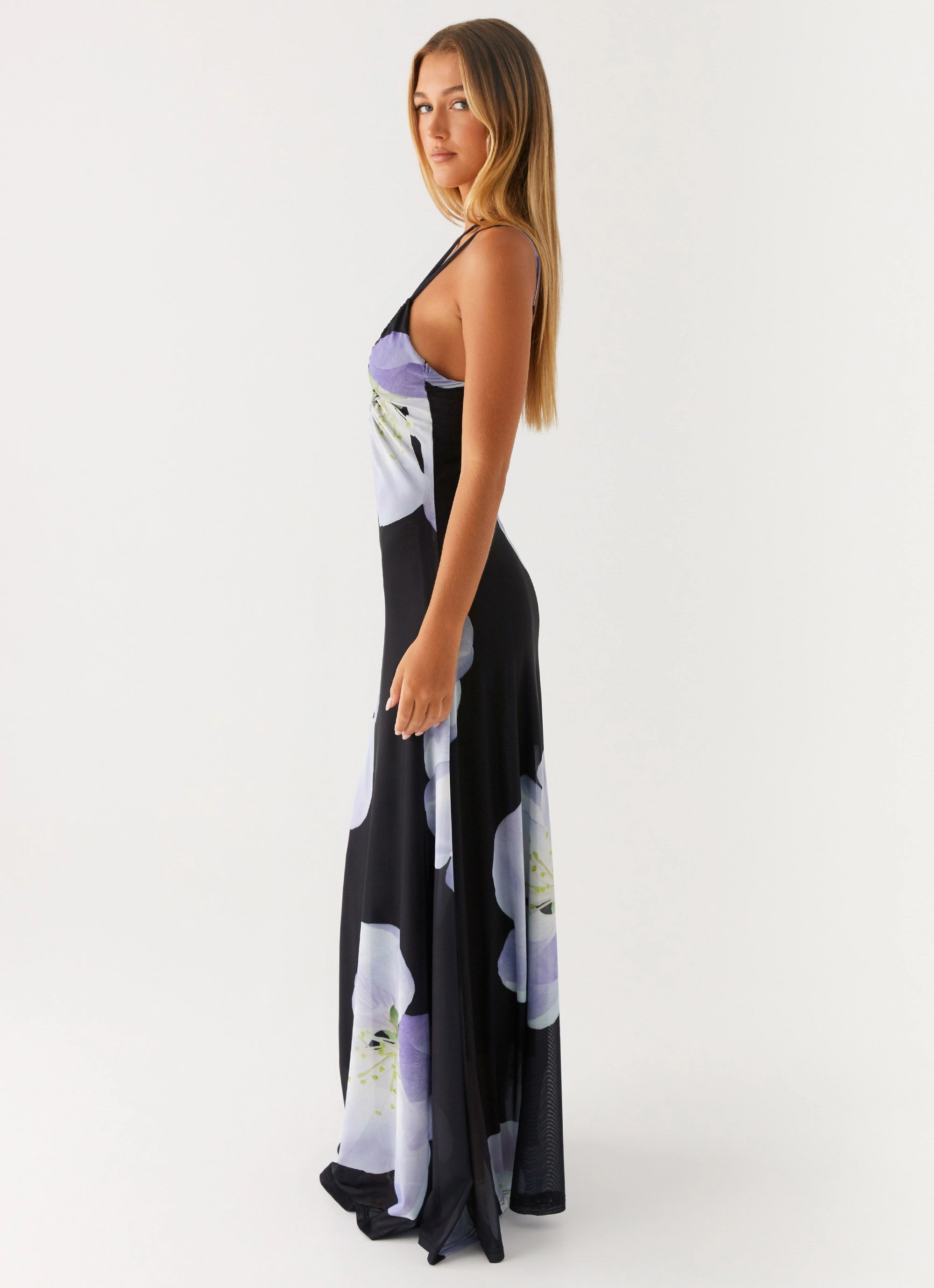 Weekend Feel Versatile party outfit Enrika Maxi Dress - Flower Print