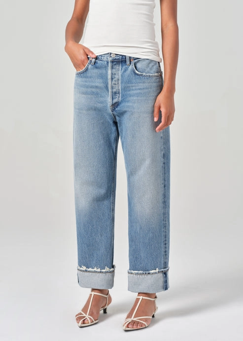 Simple clothing Fran Low Slung Straight in Reign