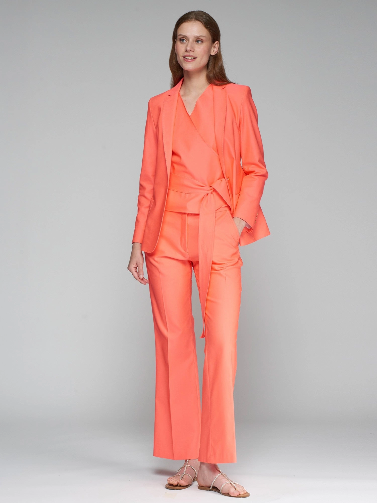 Veronica Trouser in Naranja Fluor Soft Finish Functional Fit