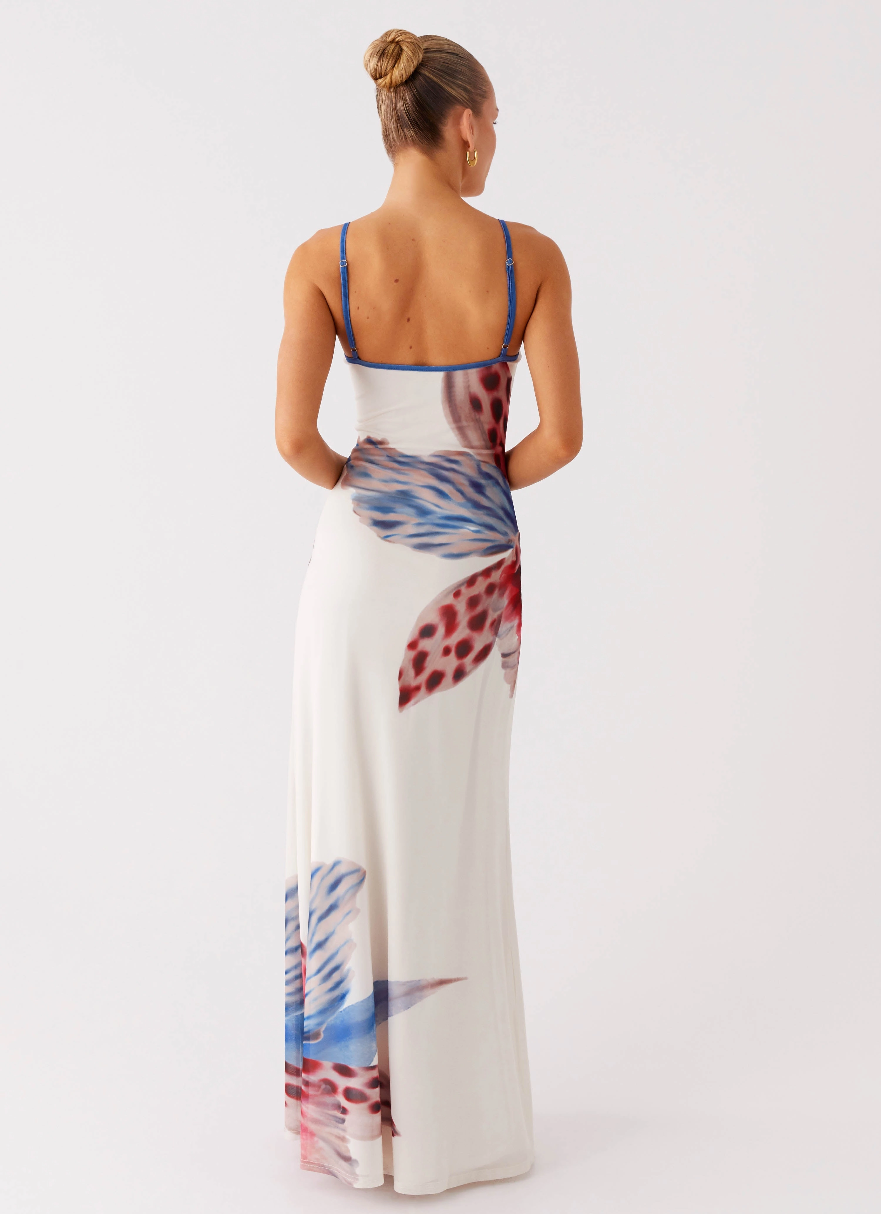 Everett Maxi Dress - White Sea Bloom Classic Tailoring Easy Lovely