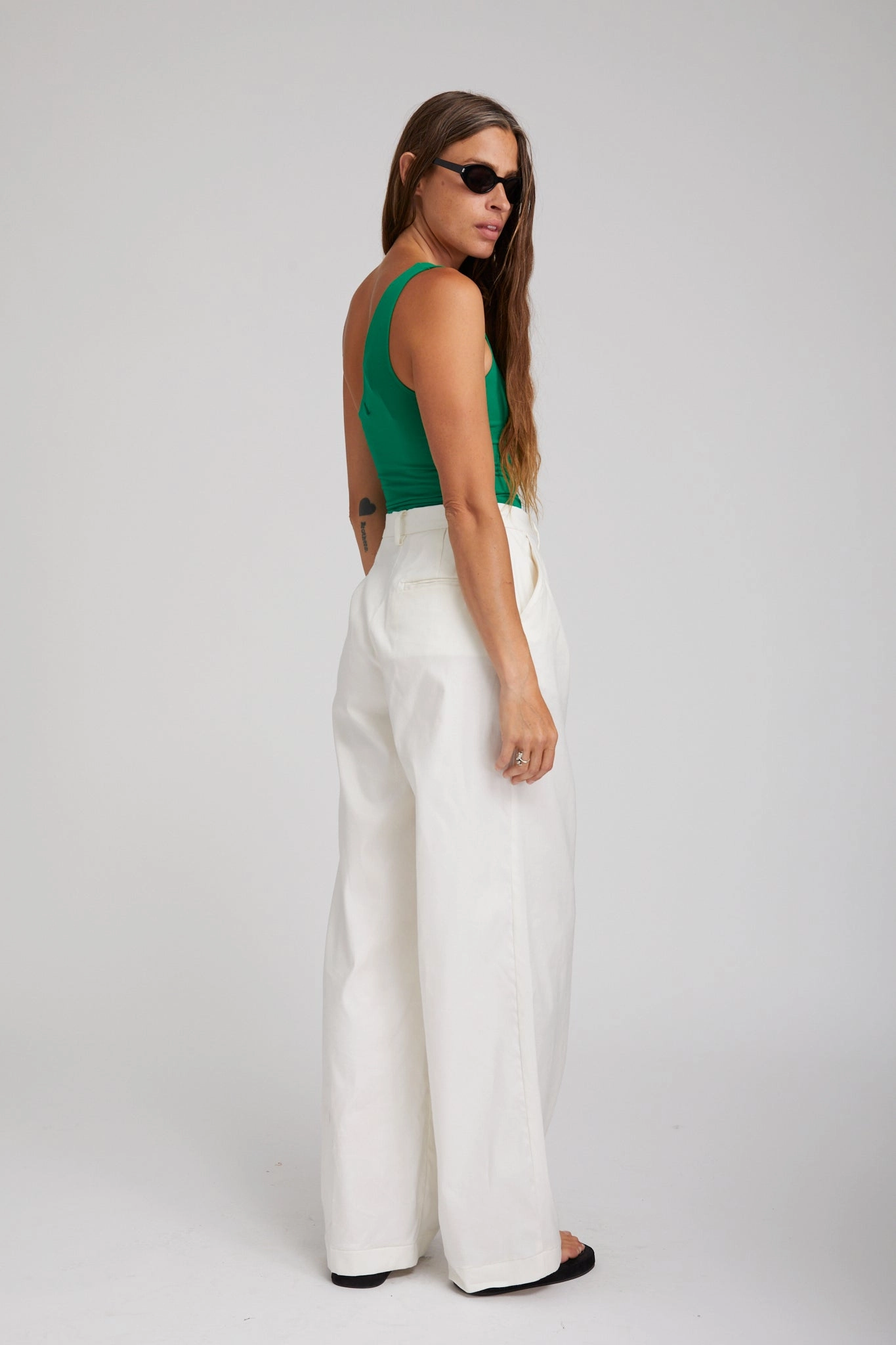 NonRestrictive Evergreen City One Shoulder Top