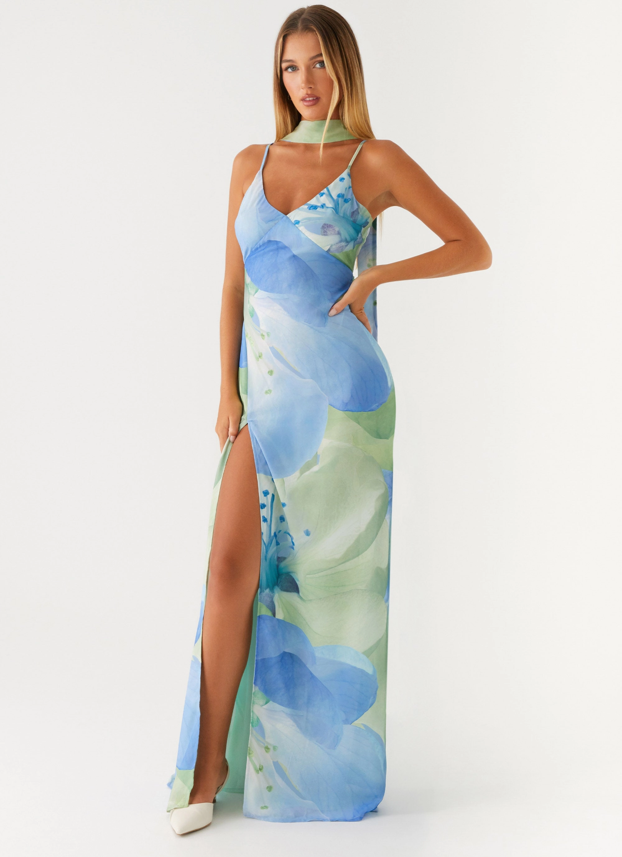 Cozy Layers Simple Yet Elegant Sanctuary Maxi Dress - Flower Print