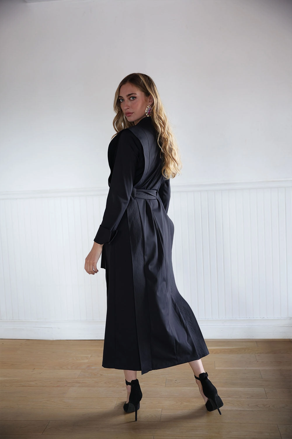 Night wear Issa Belted Midi Dress