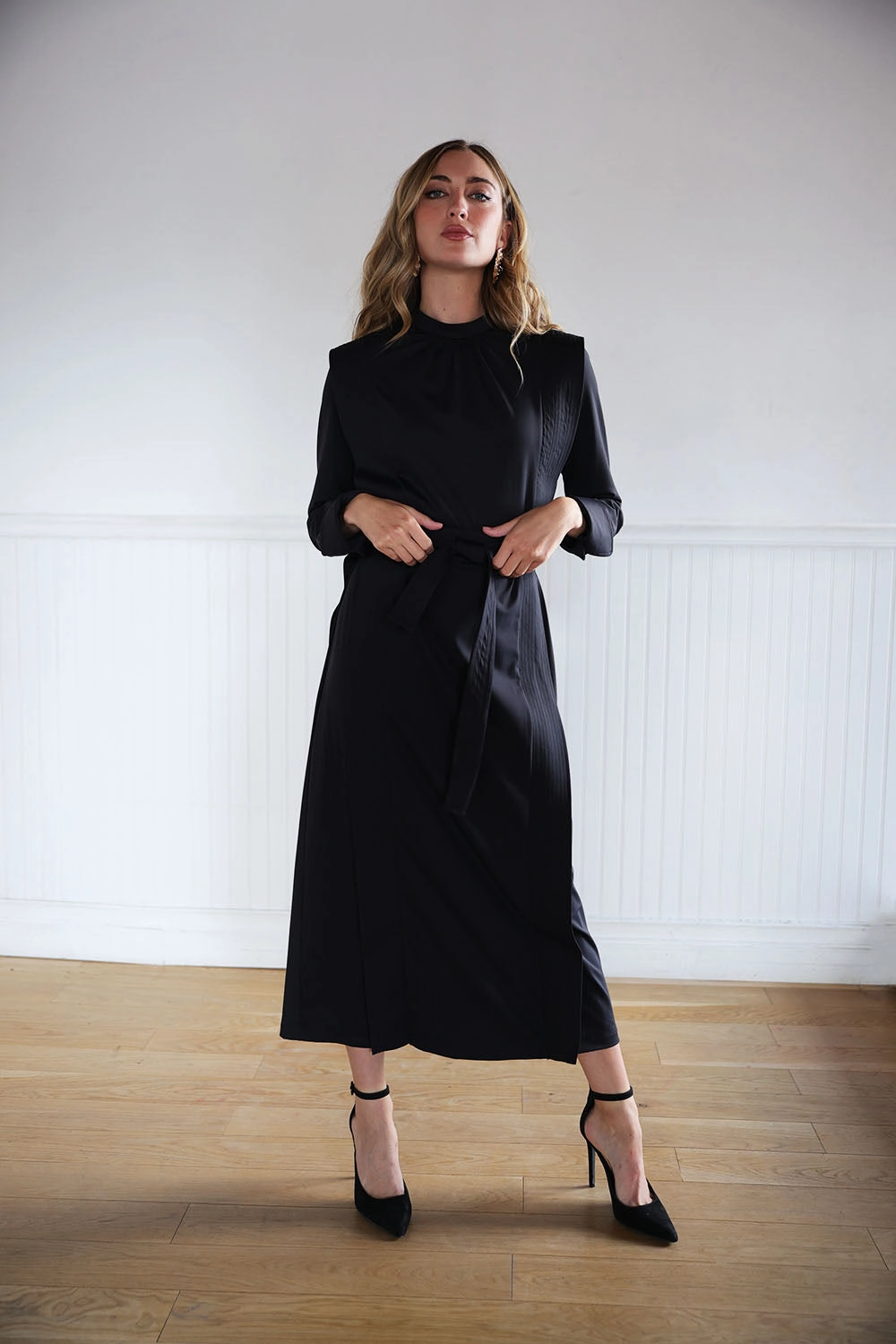 Issa Belted Midi Dress Coastal Chic Mini-Length