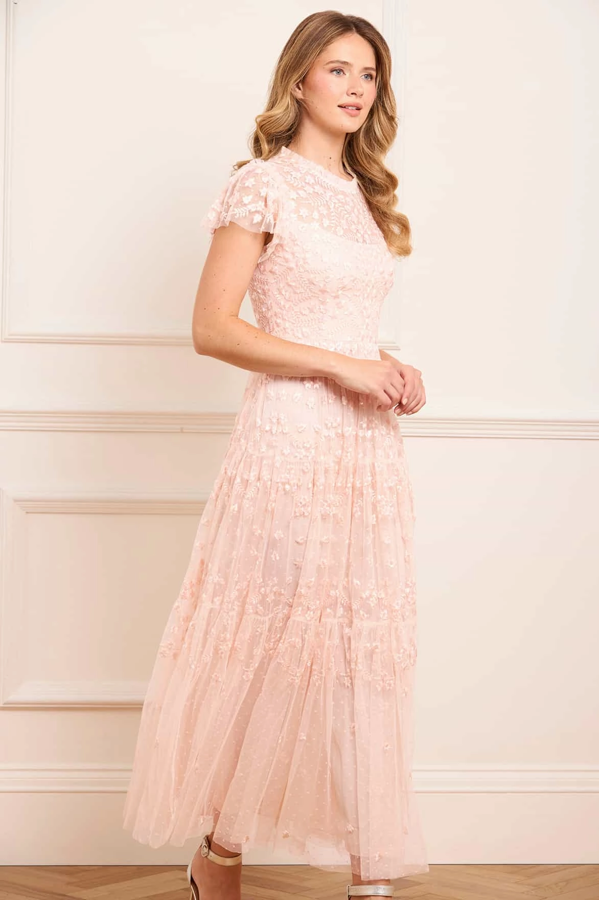 Clover Short Sleeve Ankle Gown Snag-Resistant