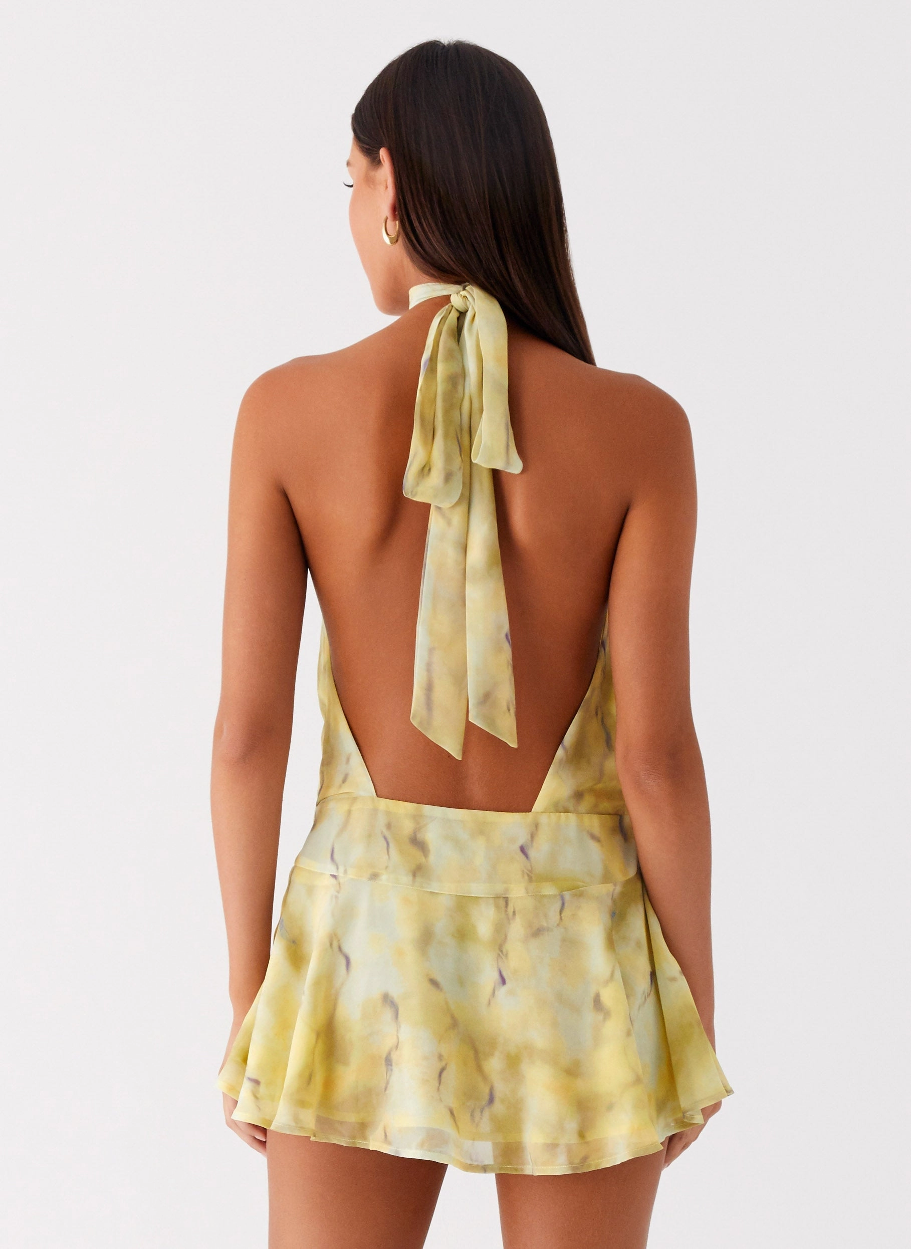 Lace Accent Bold Structure First Date Halter Mini Dress - Yellow Tie Dye