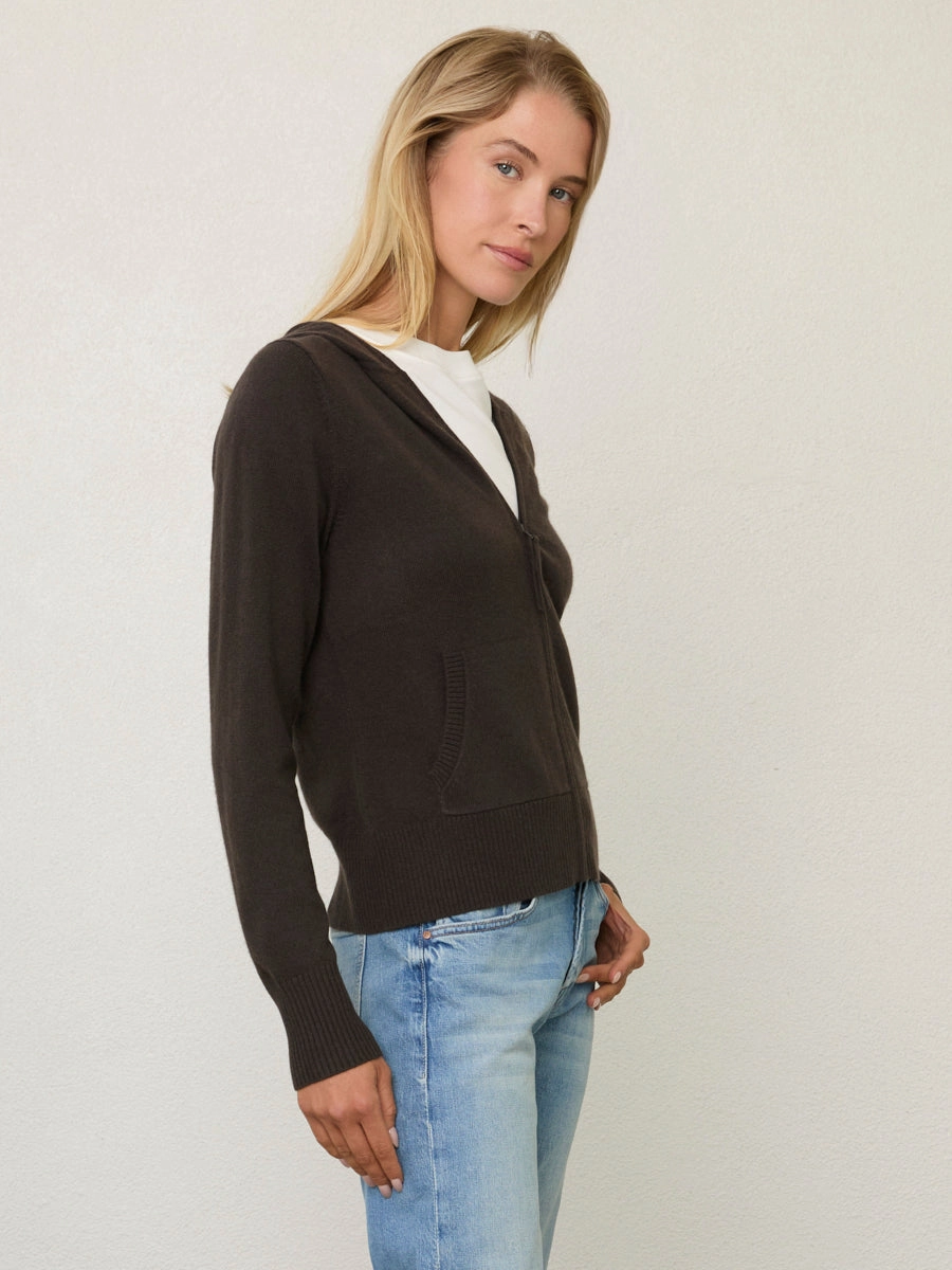 MultiPanelConstruction Professional Cut FITTED CASHMERE HOODIE
