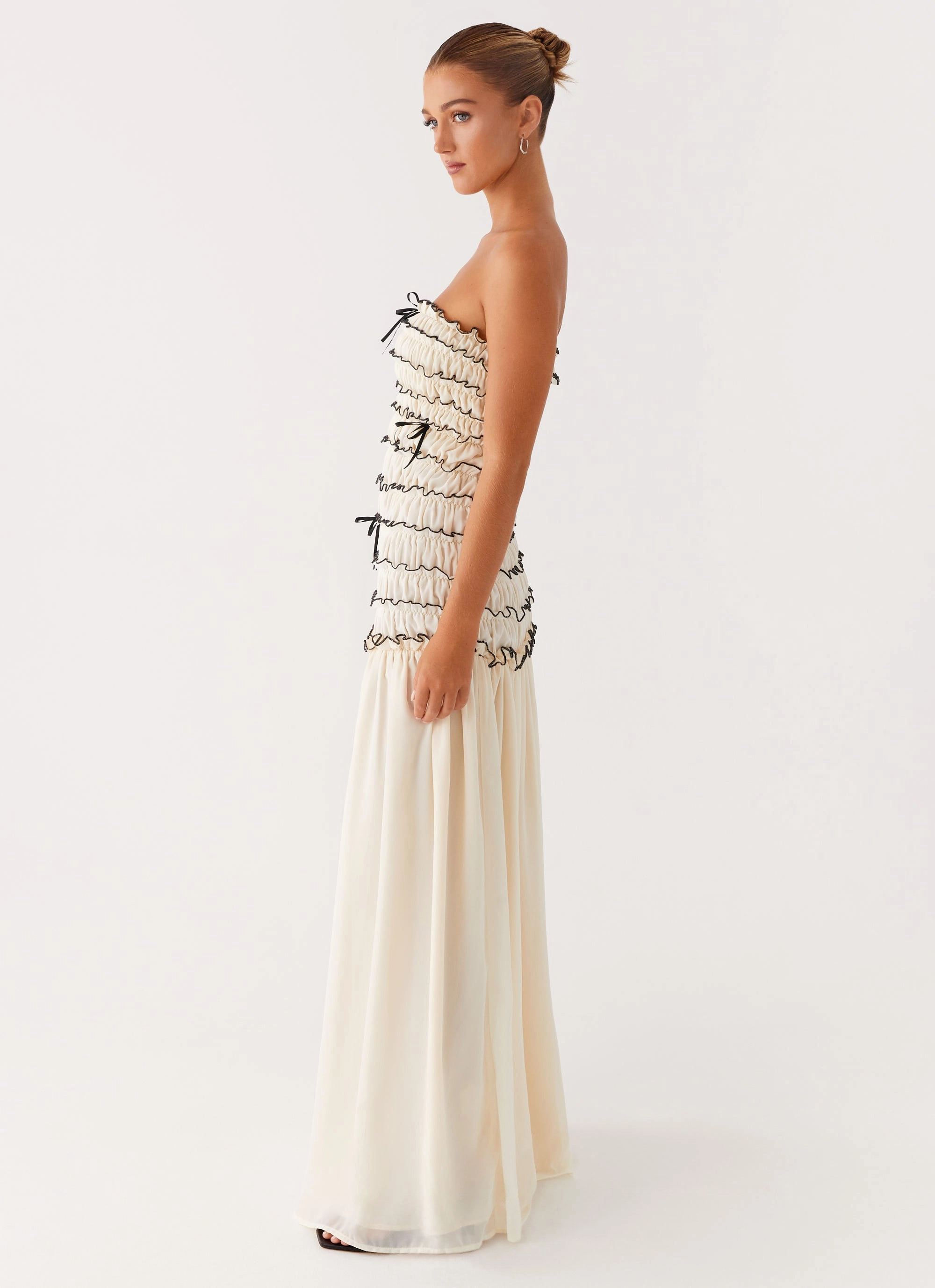 Profile Enhancer Runway-Ready Zariah Maxi Dress - Ivory