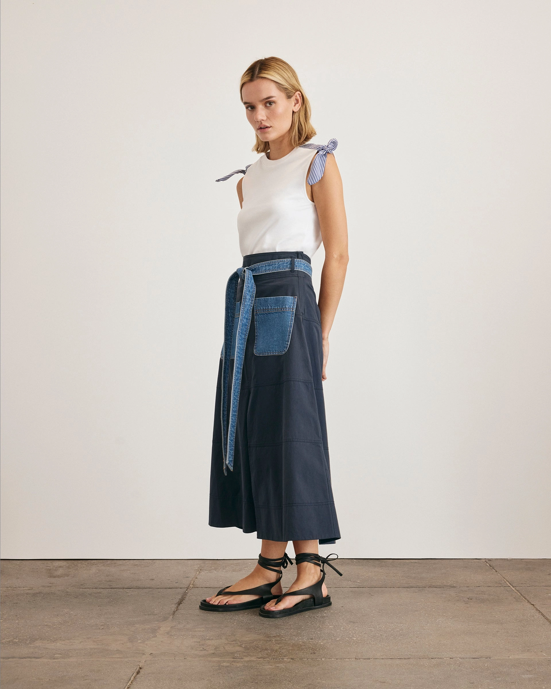 AntiSlipWaistband Secure Cuff Design Hudson Skirt