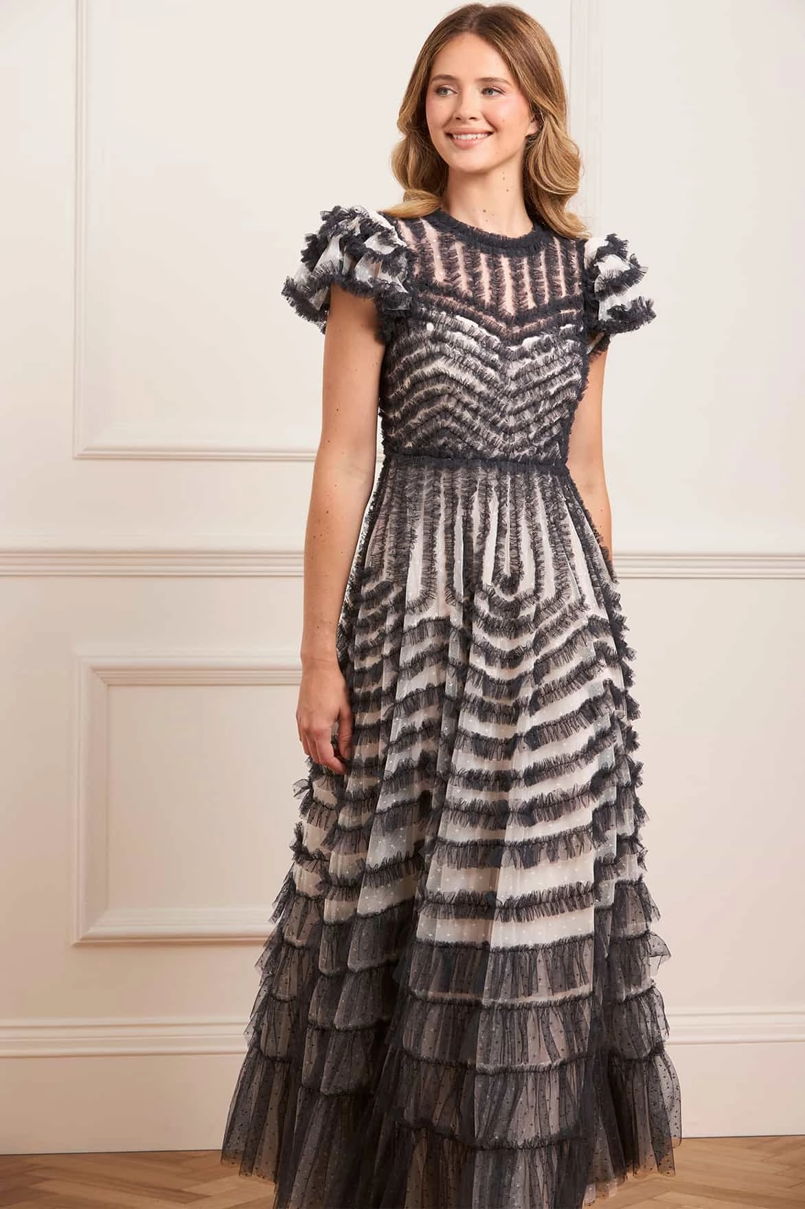 Everyday Comfort Wear La Vie En Rose Round Neck Short Sleeve Gown