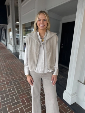 Relaxed Design Florez Zip Up Sweater in Off-White