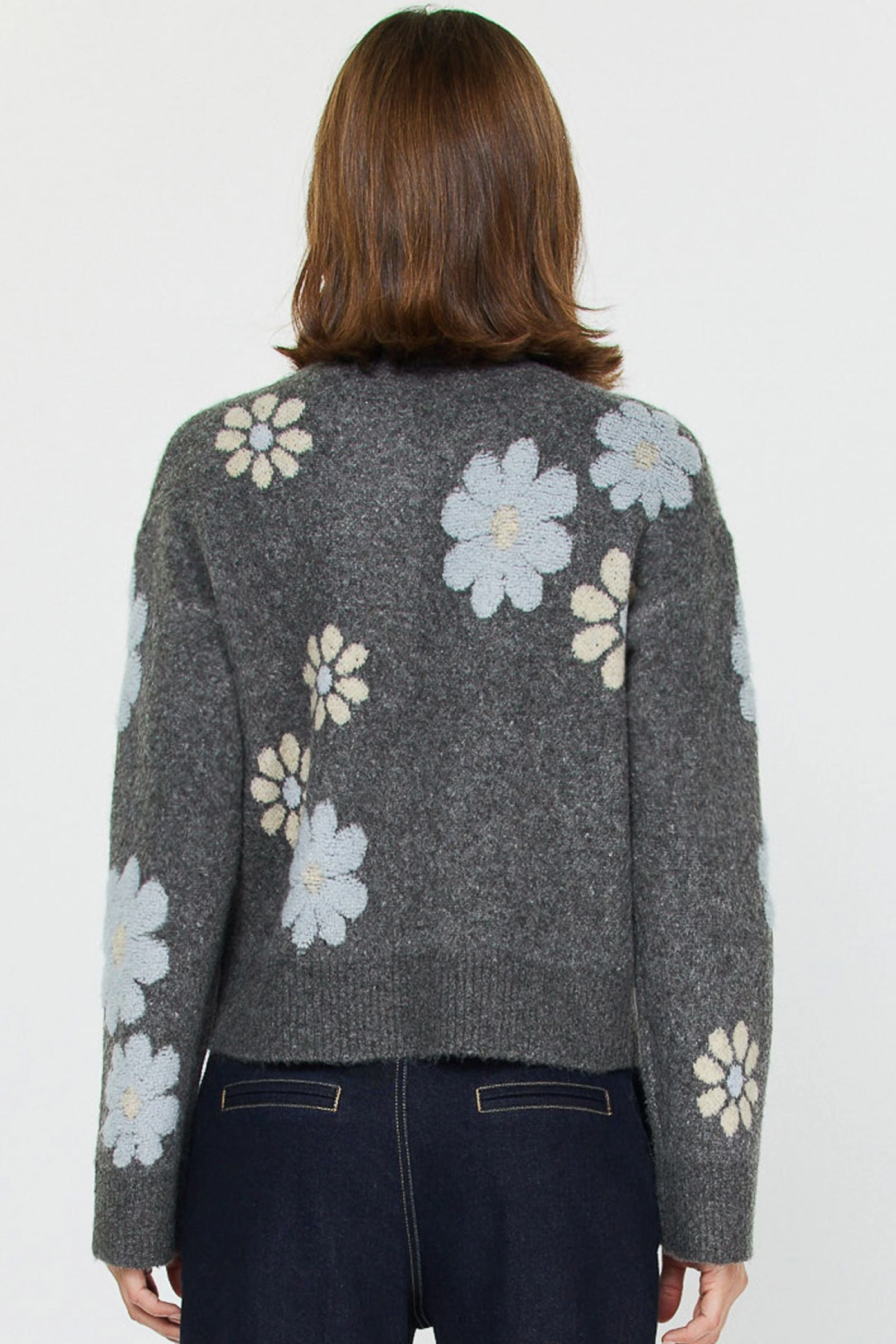 Quick Release Buttons FLOWER MOTIF SWEATER