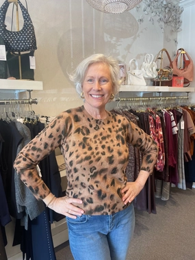 Lightweight Thermal High Neckline Structure Watercolor Print Cheetah Crew Cork Combo