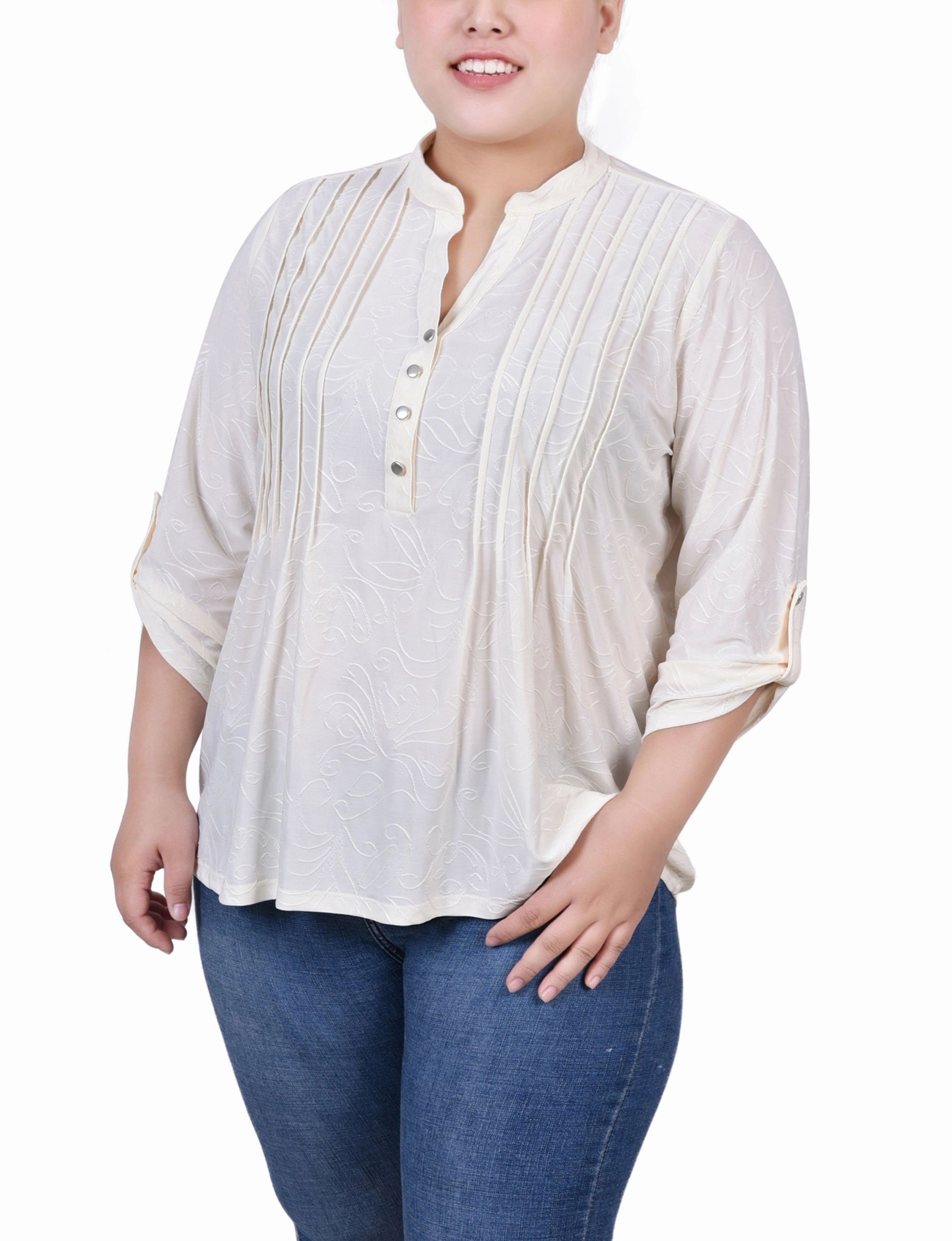 Active Wear Tear Resistant Fiber Blend Plus Size 3/4 Roll Tab Pullover Top