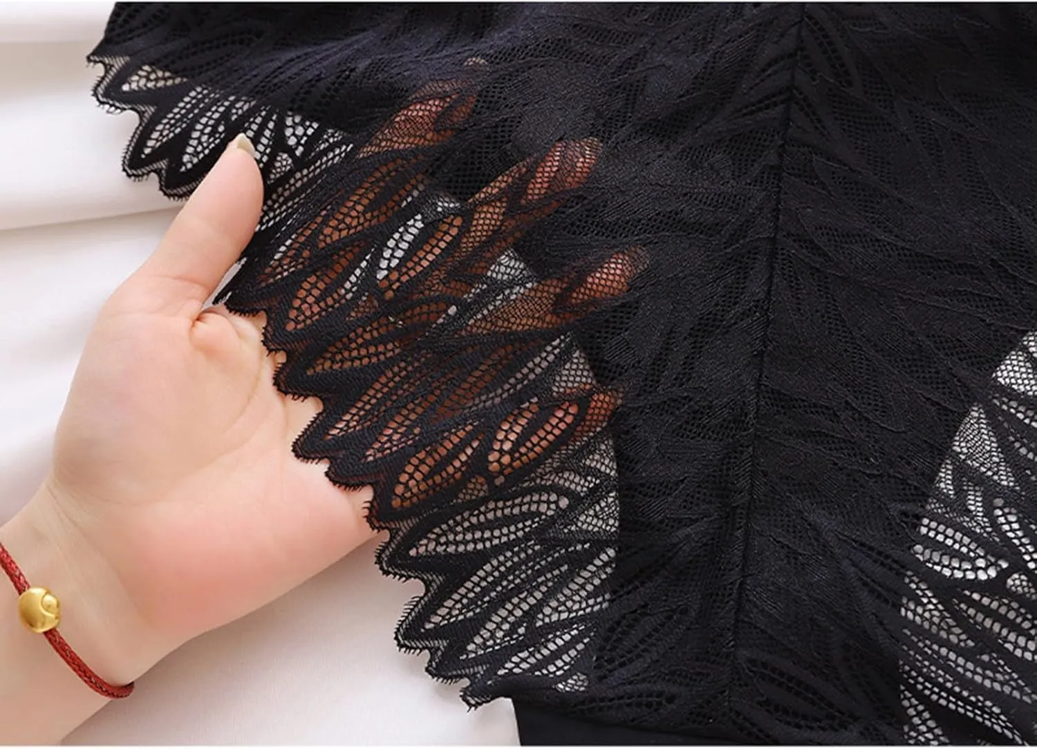 Franterd Cheeky Underwear for Women Lace No Show Bikini Briefs Soft Stretch Seamless Panties Sexy No Show Hipster Thongs
