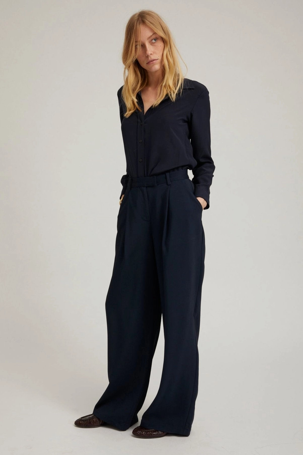 Navy Silk Fitted Button Down BondedSeamTechnology