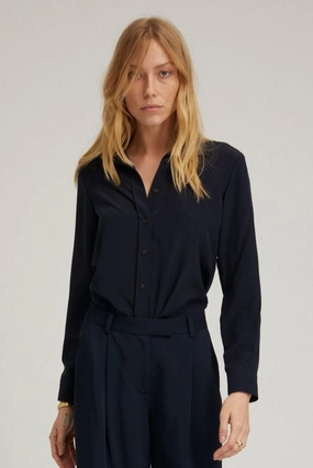HighDurabilityWeave Navy Silk Fitted Button Down