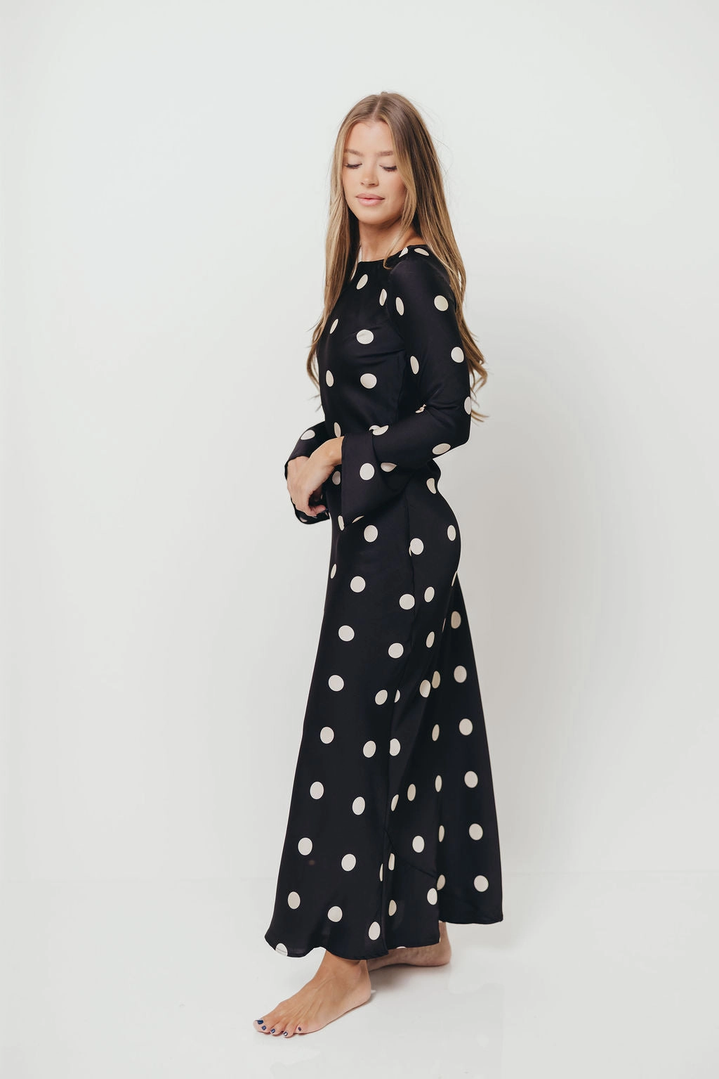 Elegant Appearance Georgie Polka Dot Maxi Dress in Black
