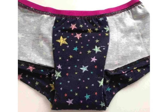 Girl's Incontinence Briefs